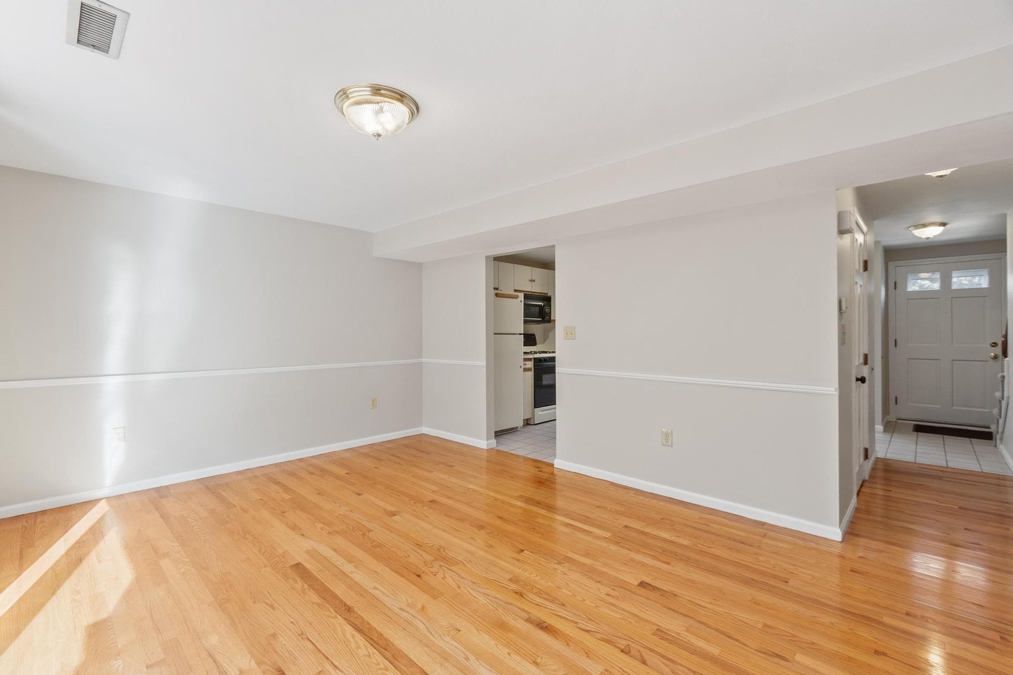Condominium at 6 Brandee # 6, Methuen MA 01844, Methuen, photo 18 of 41
