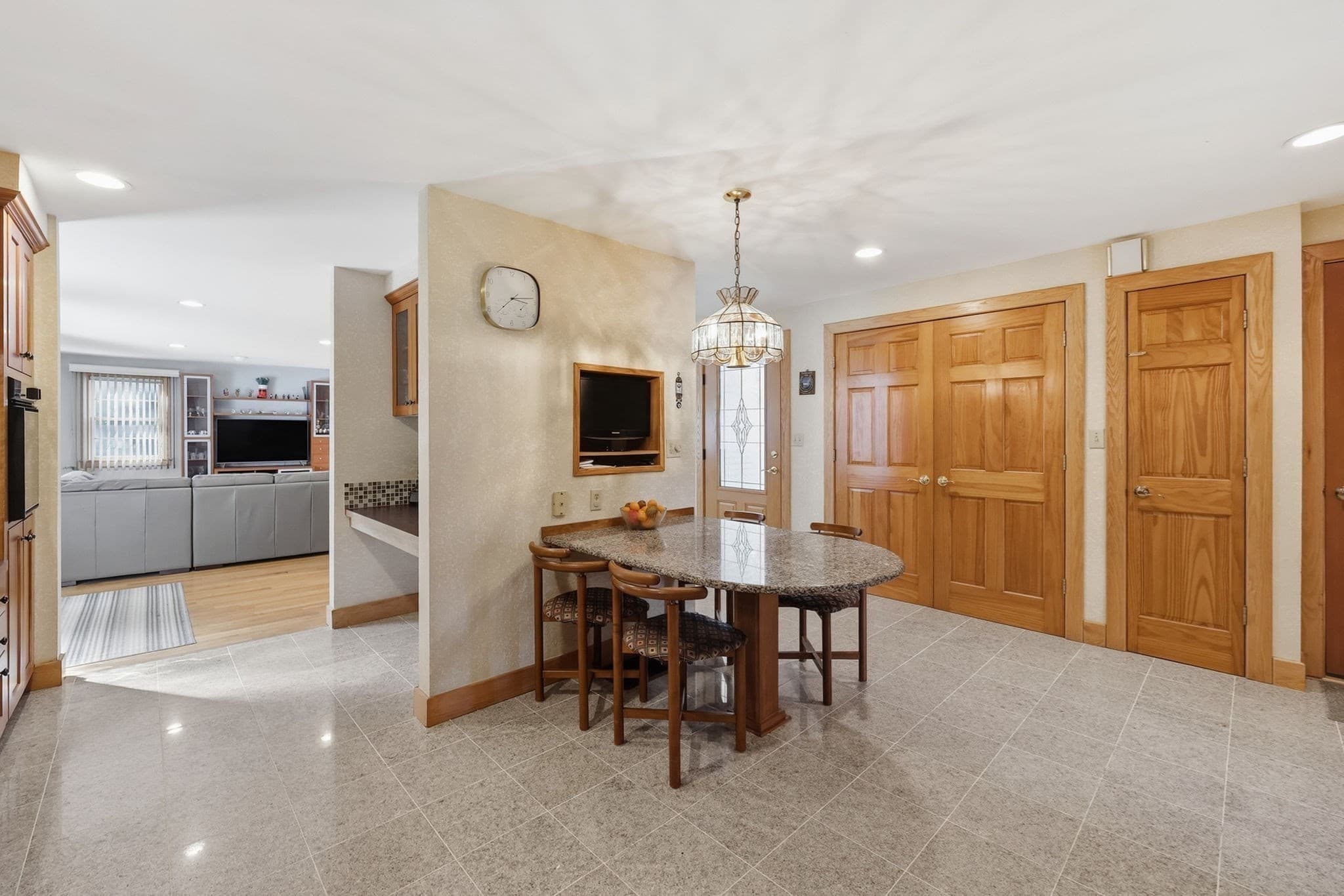 Single Family Residence at 98 Meadowlark Dr, Longmeadow MA 01106, Longmeadow, photo 13 of 35