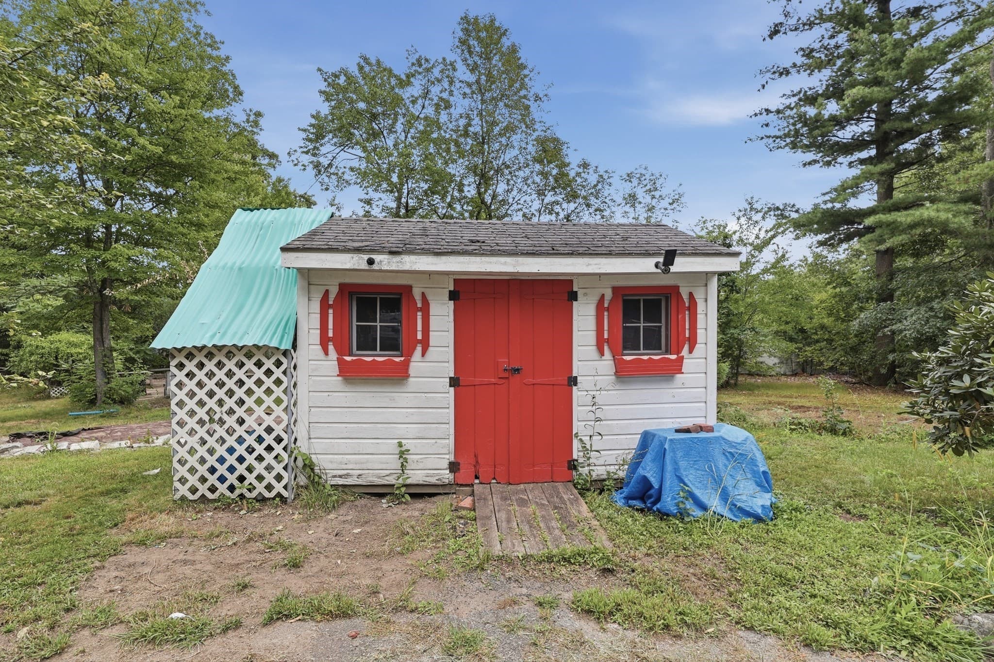 Single Family Residence at 15 Putnam Road, Chelmsford MA 01863, Chelmsford, photo 37 of 41