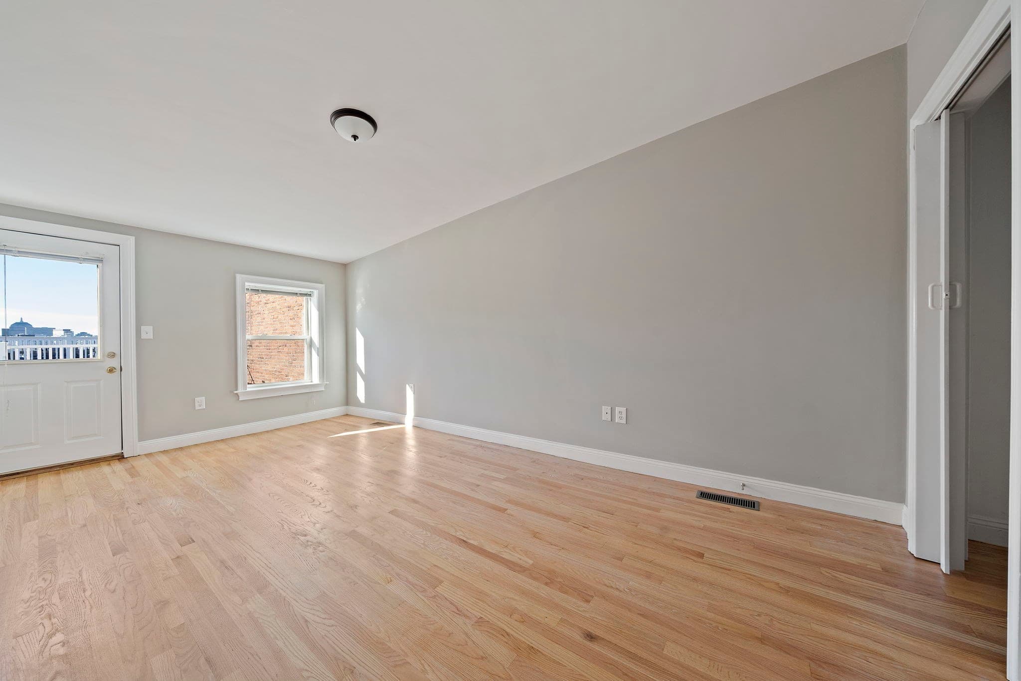 Condominium at 161 Dorchester St # 2, Boston MA 02127, Boston, photo 8 of 29