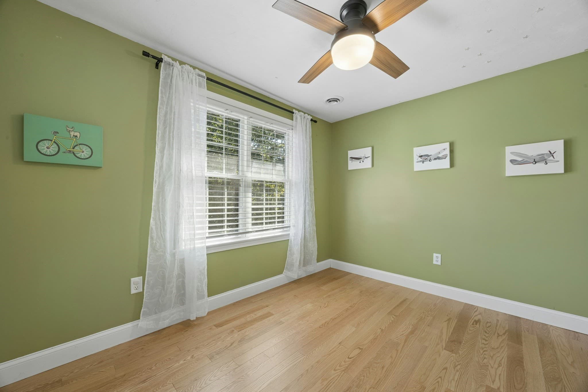 Single Family Residence at 9 Cameron Dr, Rutland MA 01543, Rutland, photo 22 of 33