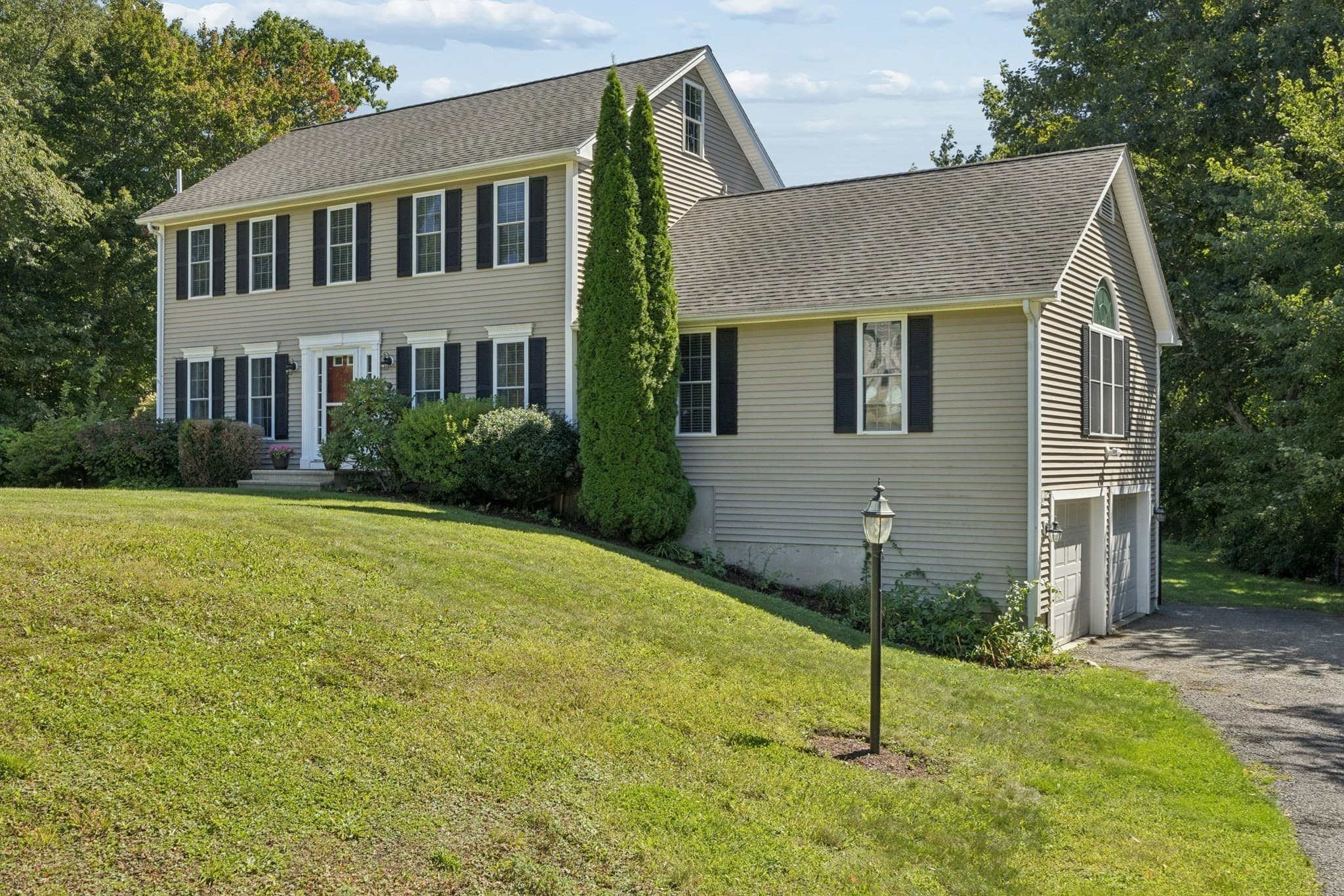 9 Cameron Dr, Rutland MA 01543