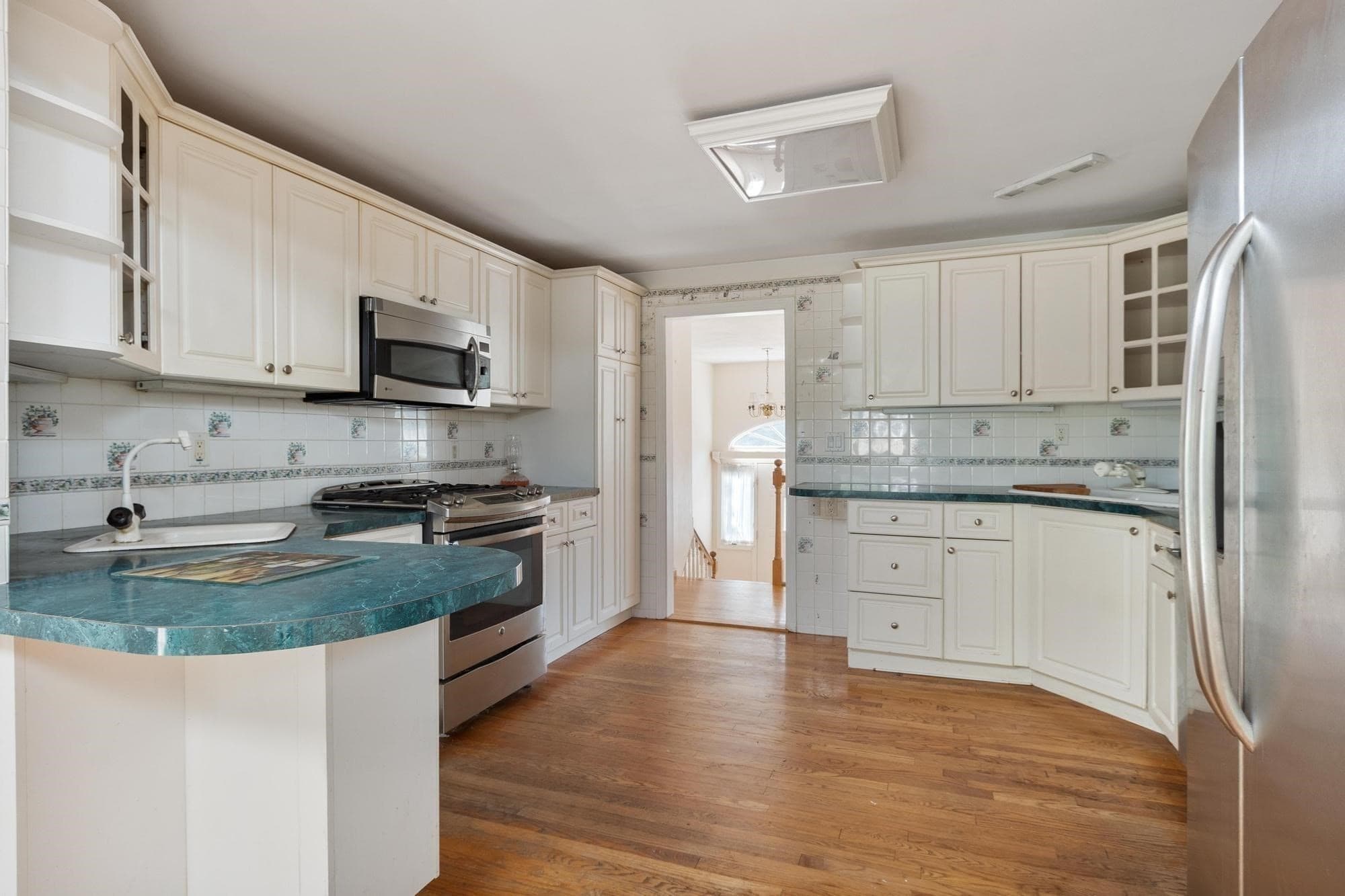 Single Family Residence at 30 Shagbark Rd, Concord MA 01742, Concord, photo 3 of 41
