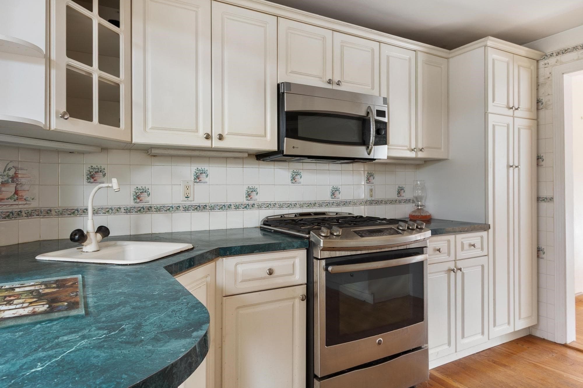 Single Family Residence at 30 Shagbark Rd, Concord MA 01742, Concord, photo 4 of 41