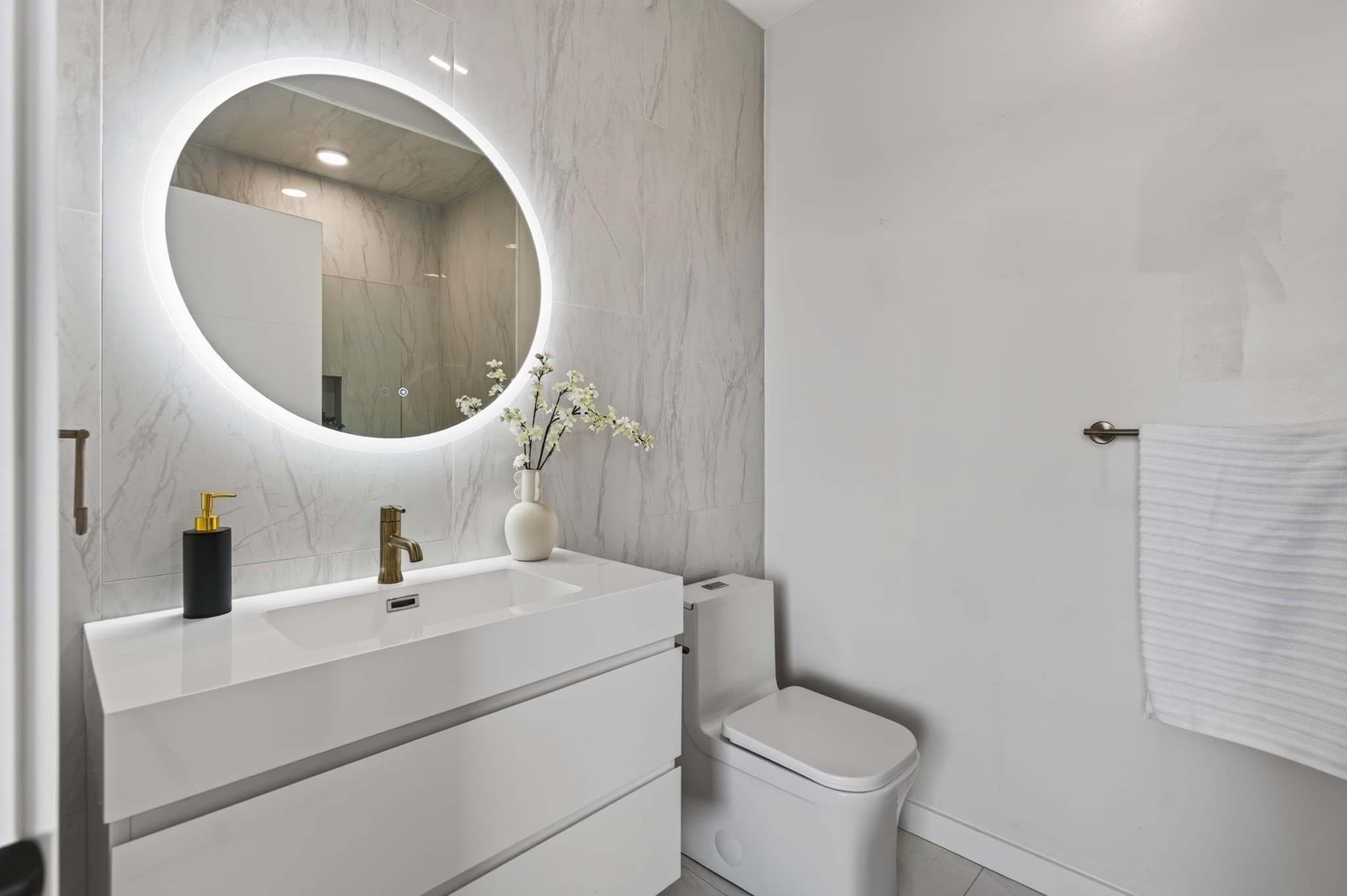 Condominium at 40 William Kelly Sq # 403, Boston MA 02128, Boston, photo 12 of 20