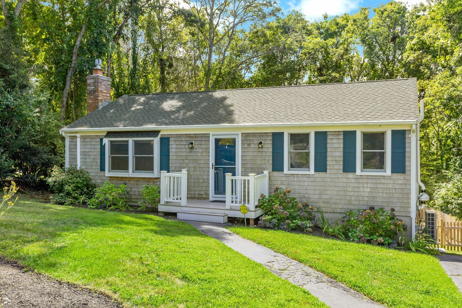 11 Warwick Way, Mashpee MA 02649