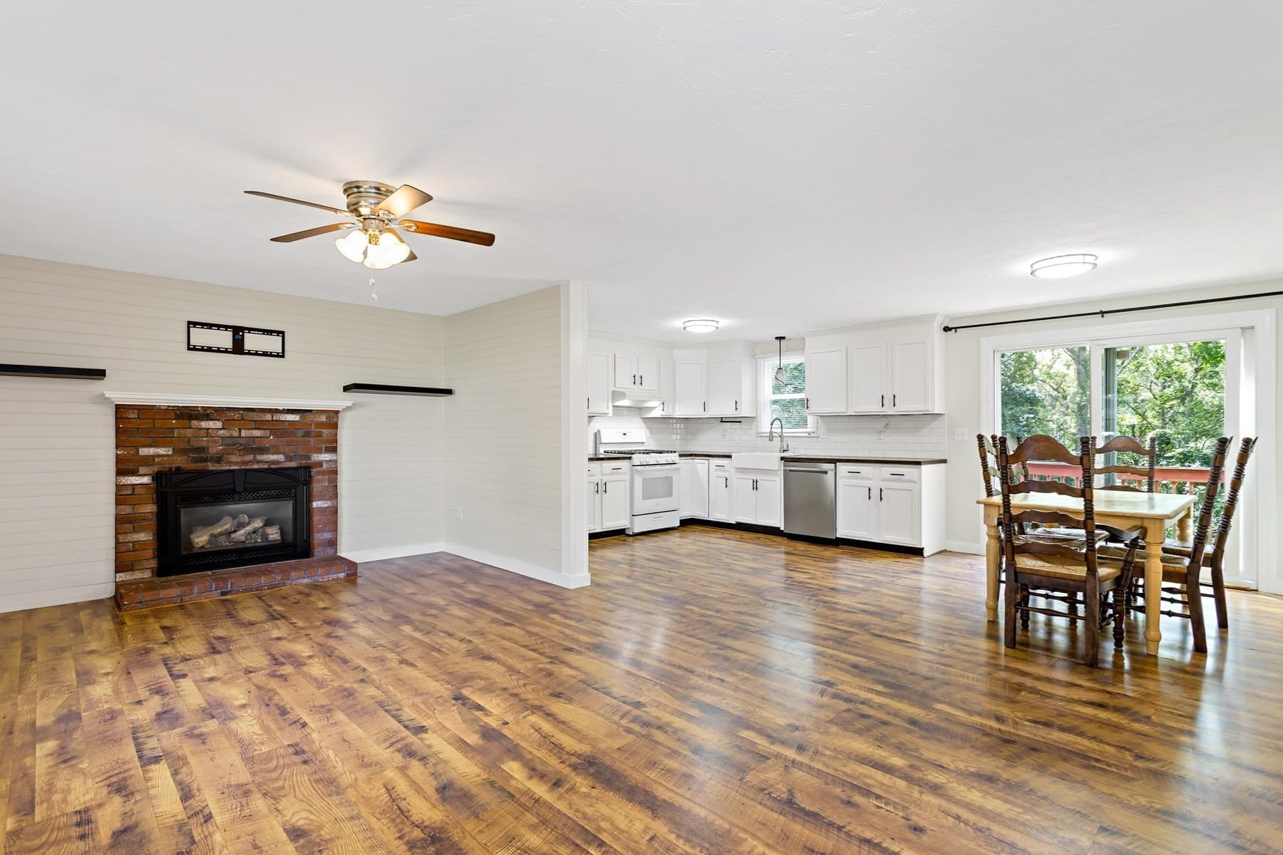 Single Family Residence at 11 Warwick Way, Mashpee MA 02649, Mashpee, photo 5 of 25