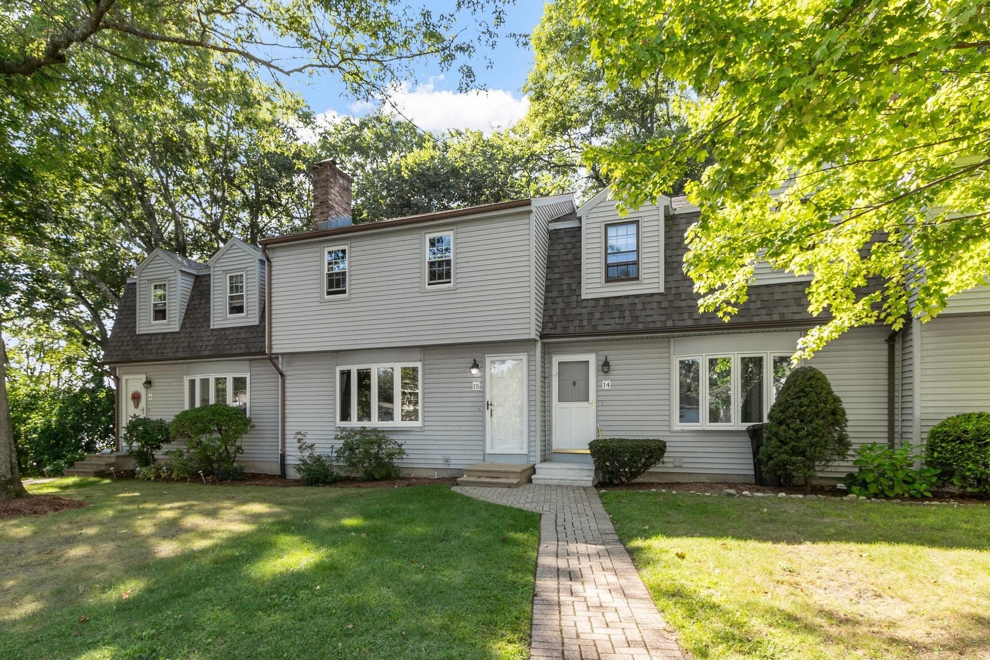 Condominium at 15 Tiffany Cir # 15, Millbury MA 01527, Millbury, photo 2 of 39