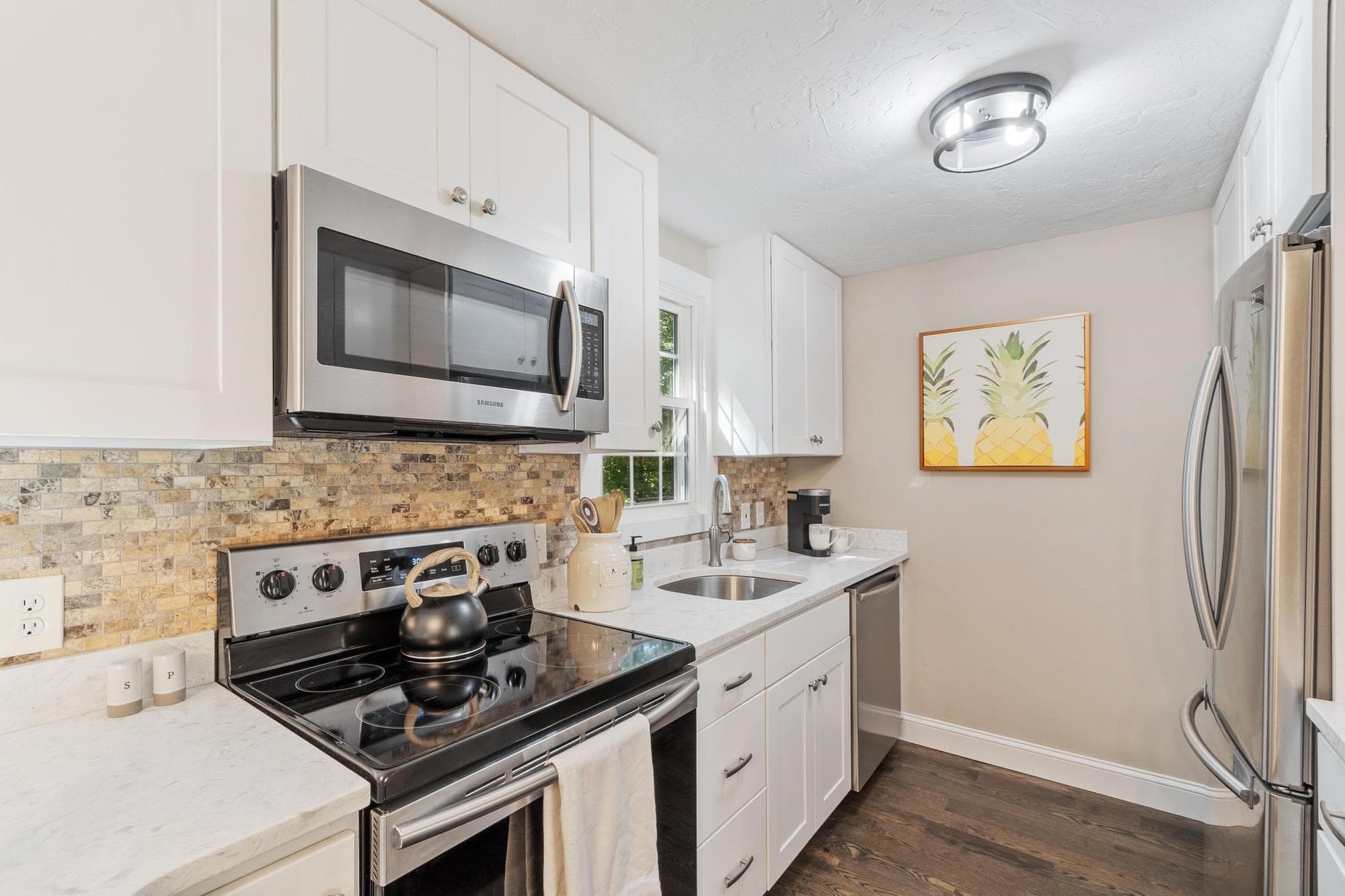 Condominium at 15 Tiffany Cir # 15, Millbury MA 01527, Millbury, photo 16 of 39