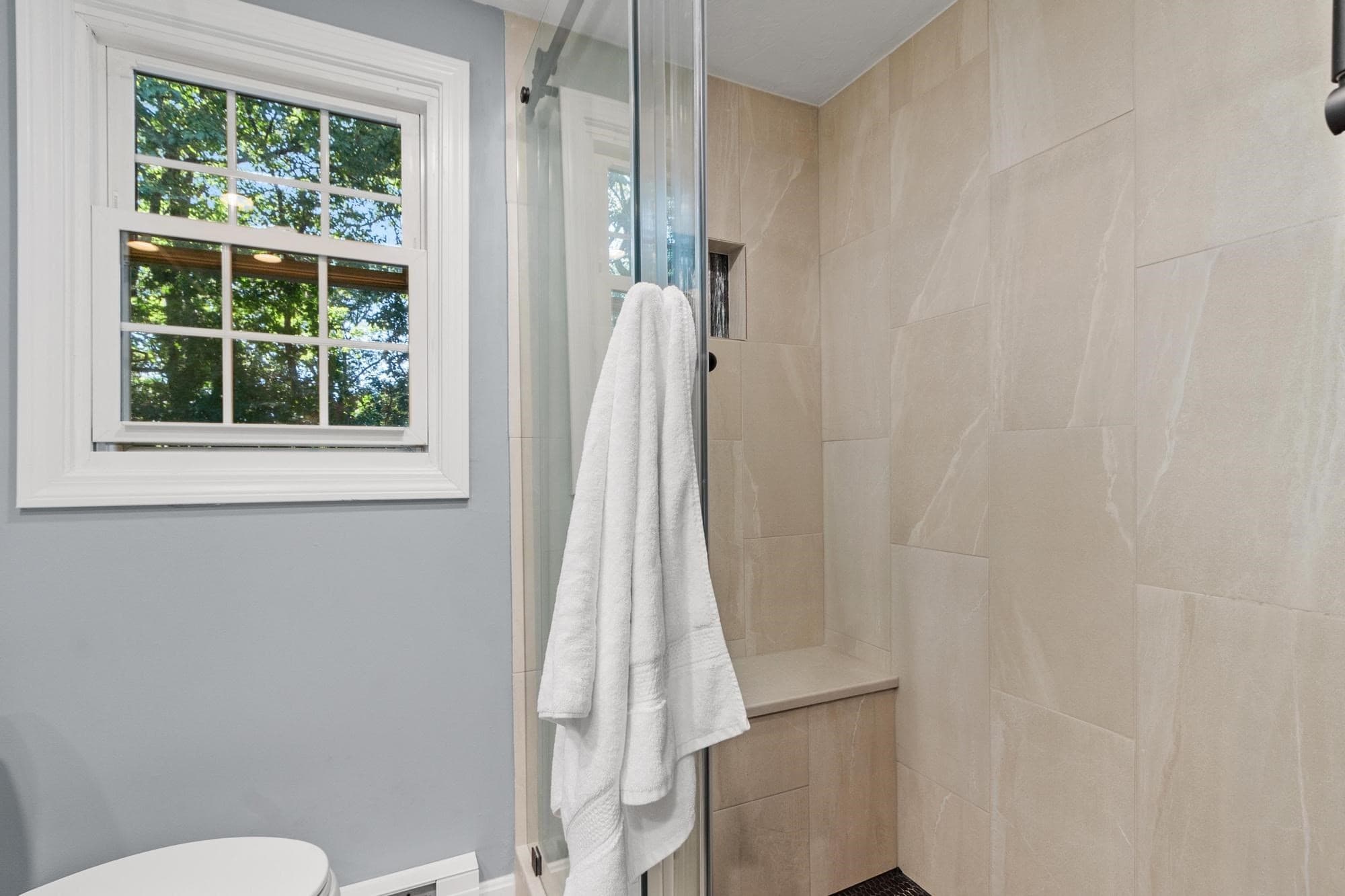 Condominium at 15 Tiffany Cir # 15, Millbury MA 01527, Millbury, photo 26 of 39