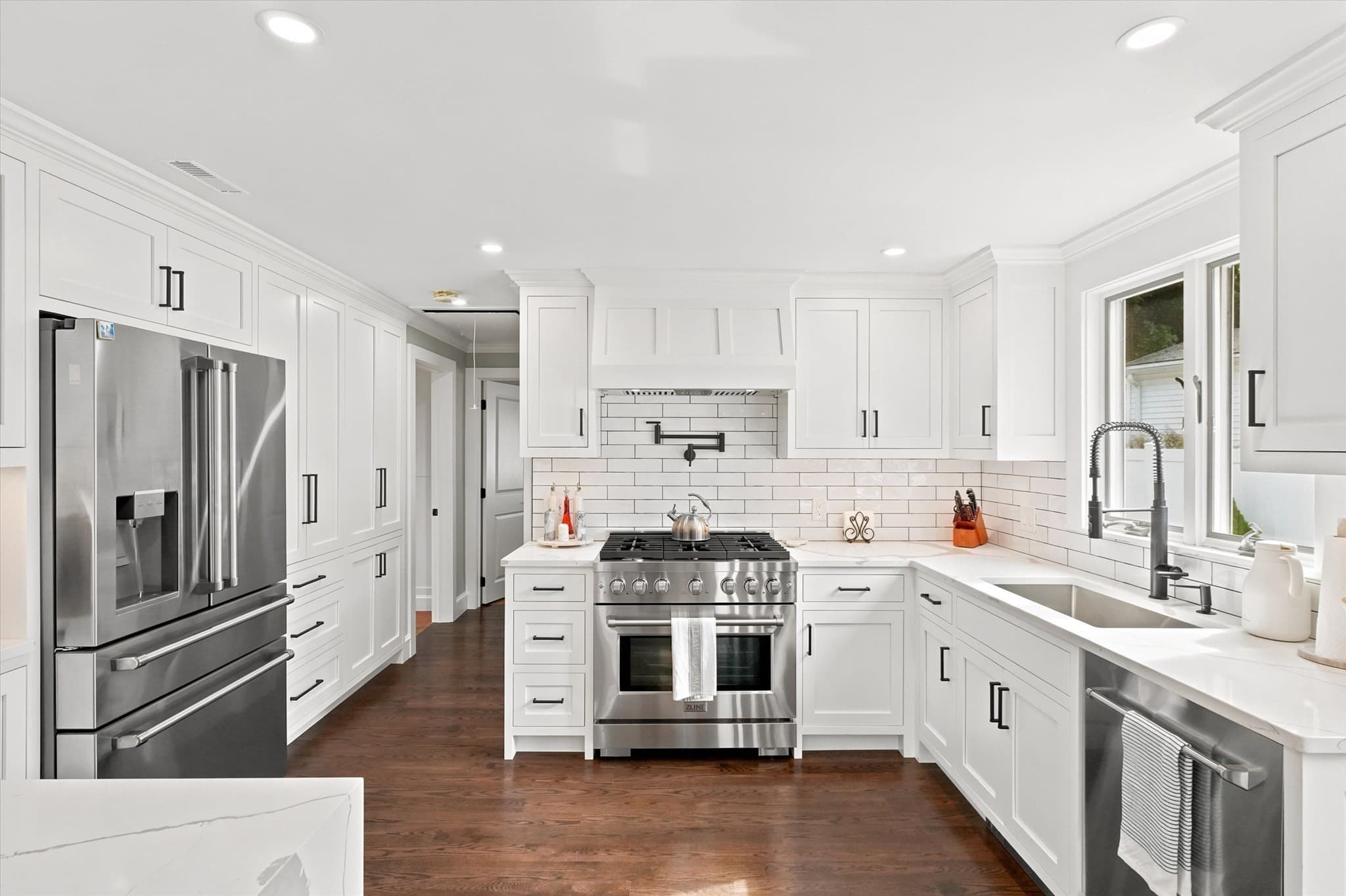 Single Family Residence at 60 Hobson St, Saugus MA 01906, Saugus, photo 9 of 39