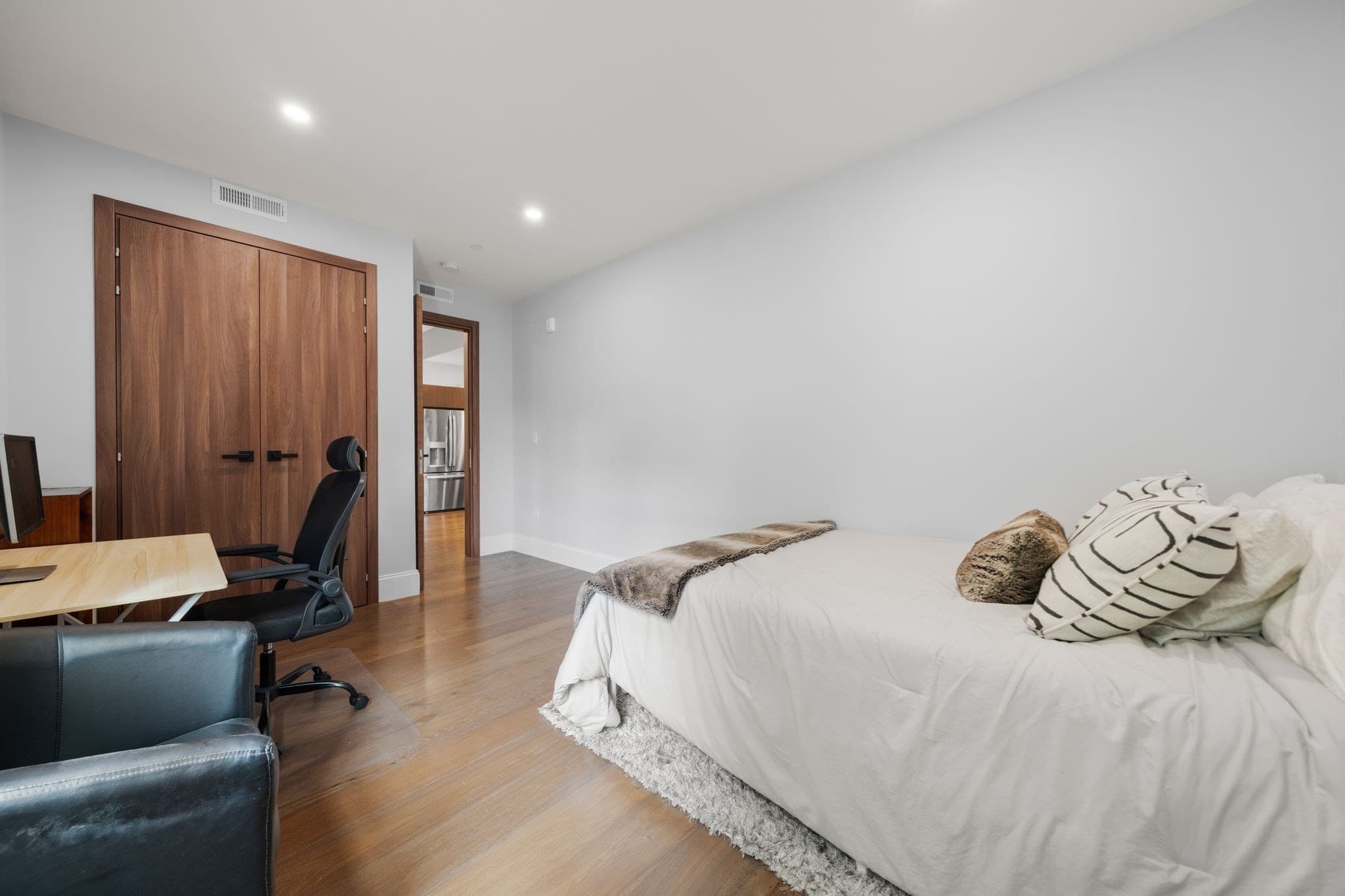 Condominium at 32 Pearl St # 3, Boston MA 02125, Boston, photo 16 of 32