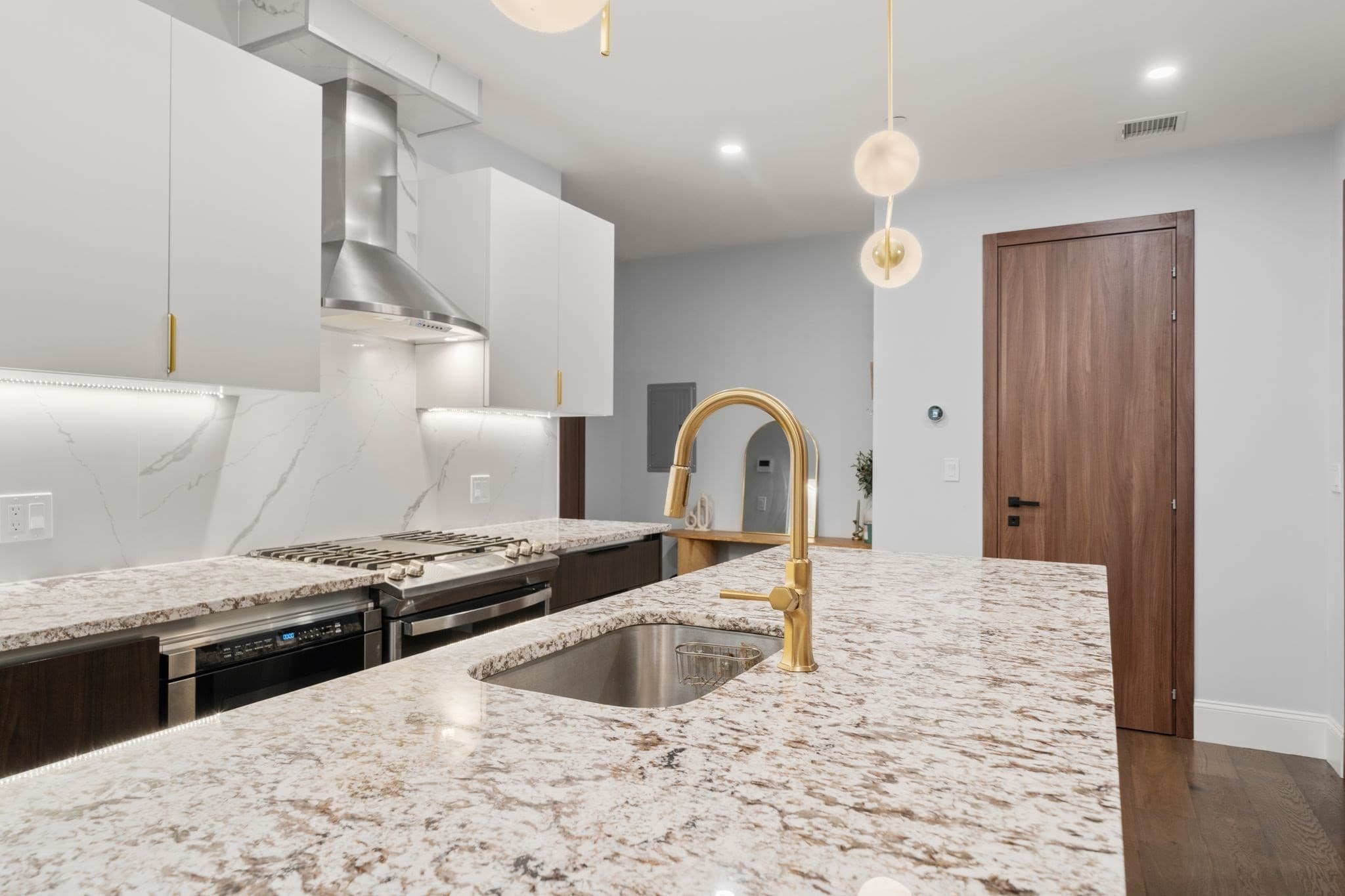 Condominium at 32 Pearl St # 3, Boston MA 02125, Boston, photo 3 of 32