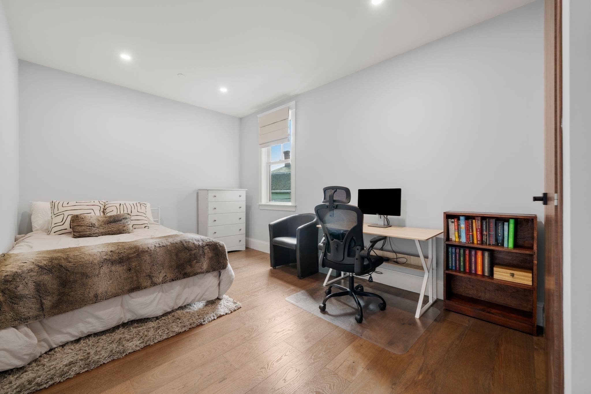 Condominium at 32 Pearl St # 3, Boston MA 02125, Boston, photo 15 of 32