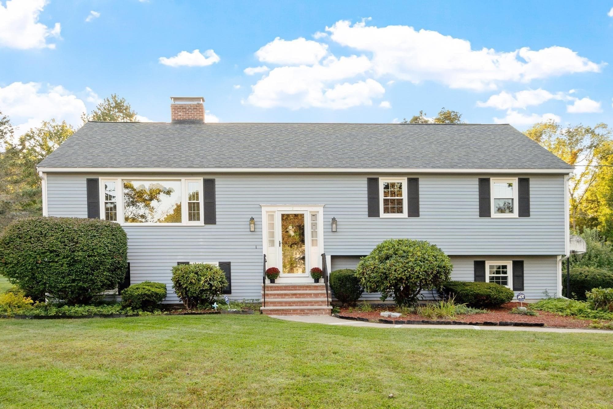 2 Dorset Circle, Andover MA 01810