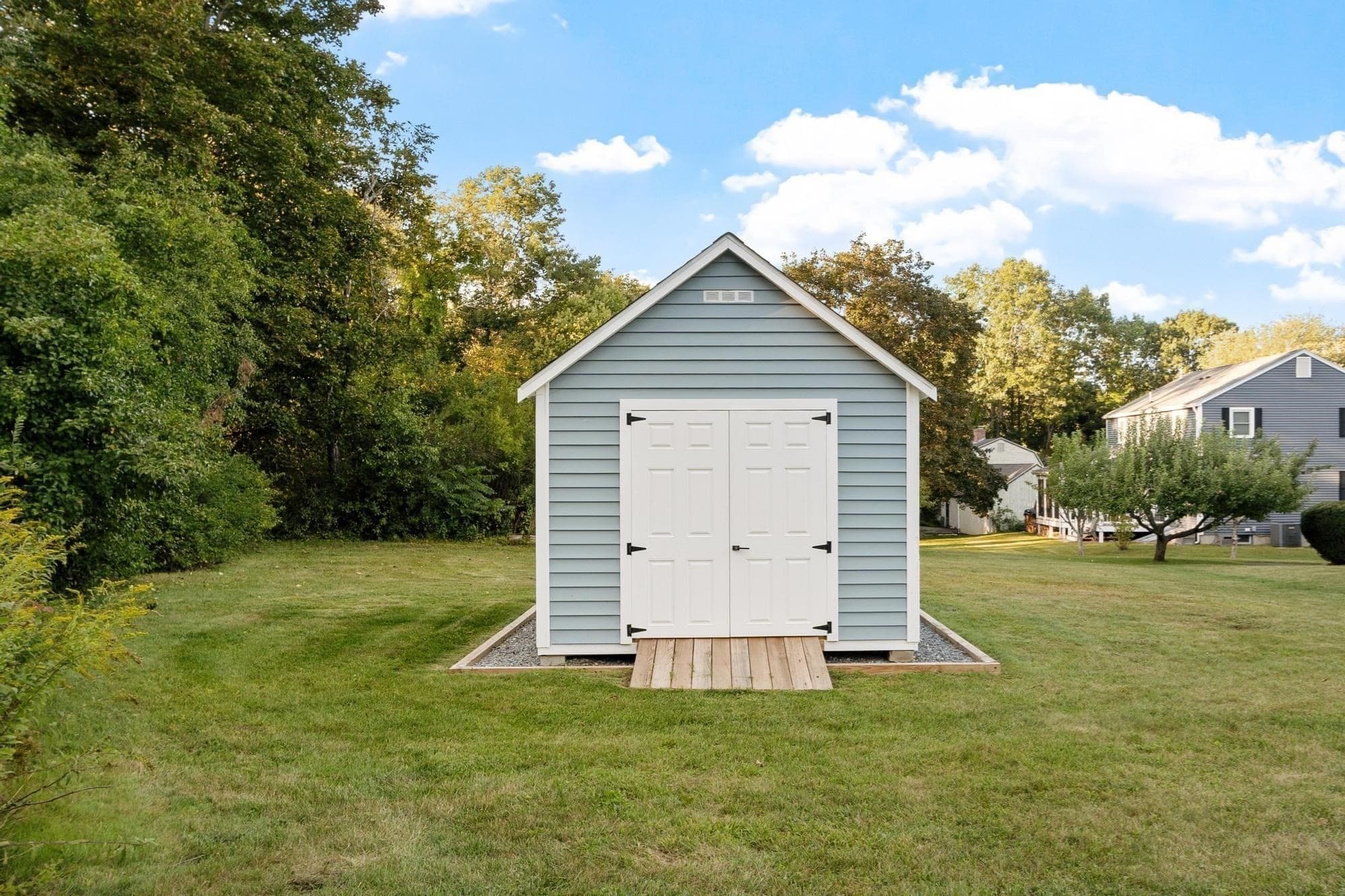 Single Family Residence at 2 Dorset Circle, Andover MA 01810, Andover, photo 9 of 42