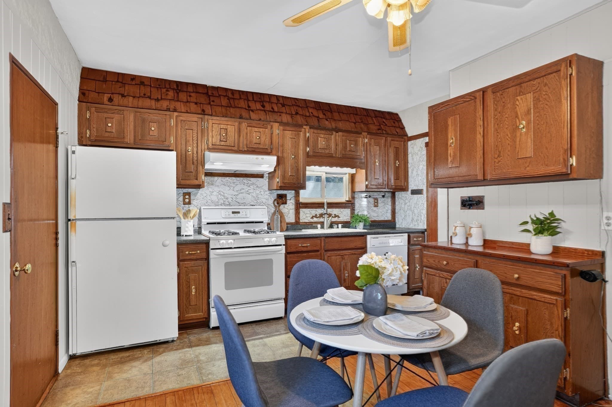Single Family Residence at 1 Wakefield Avenue, Saugus MA 01906, Saugus, photo 12 of 29