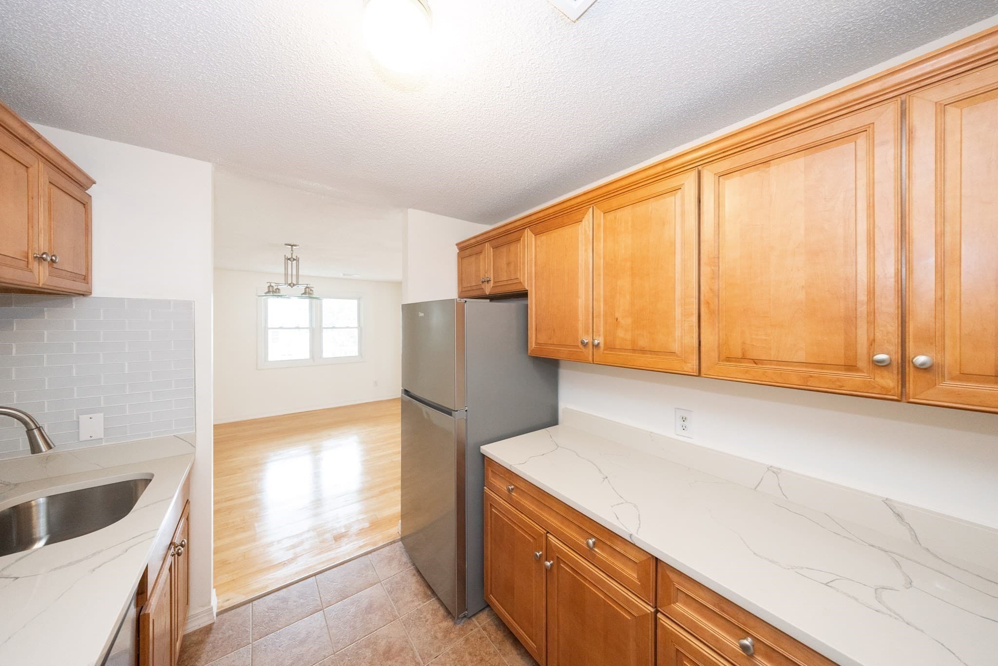 Condominium at 450 Somerset Ave # 5, Taunton MA 02780, Taunton, photo 9 of 42