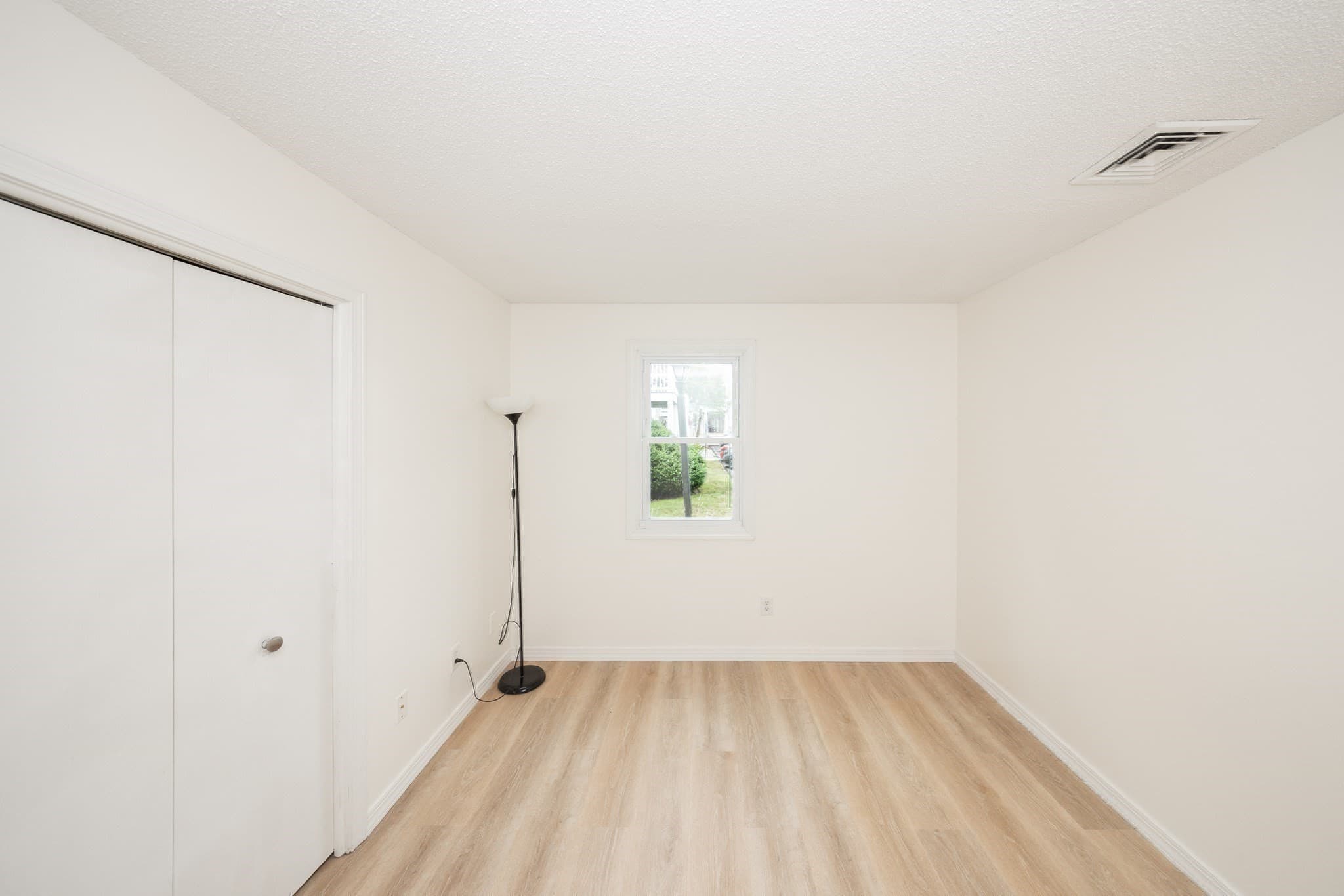 Condominium at 450 Somerset Ave # 5, Taunton MA 02780, Taunton, photo 25 of 42