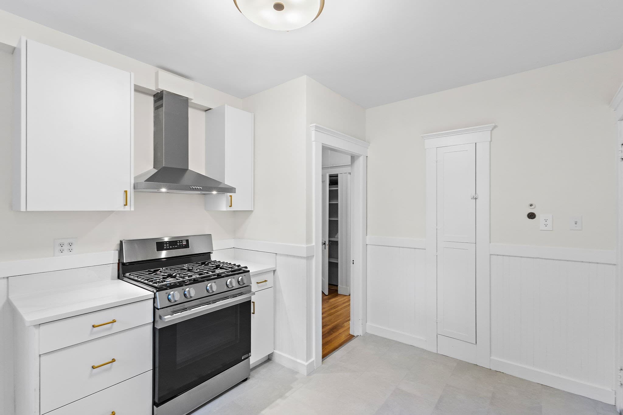 Condominium at 8 Wright St # 2, Cambridge MA 02138, Cambridge, photo 20 of 38
