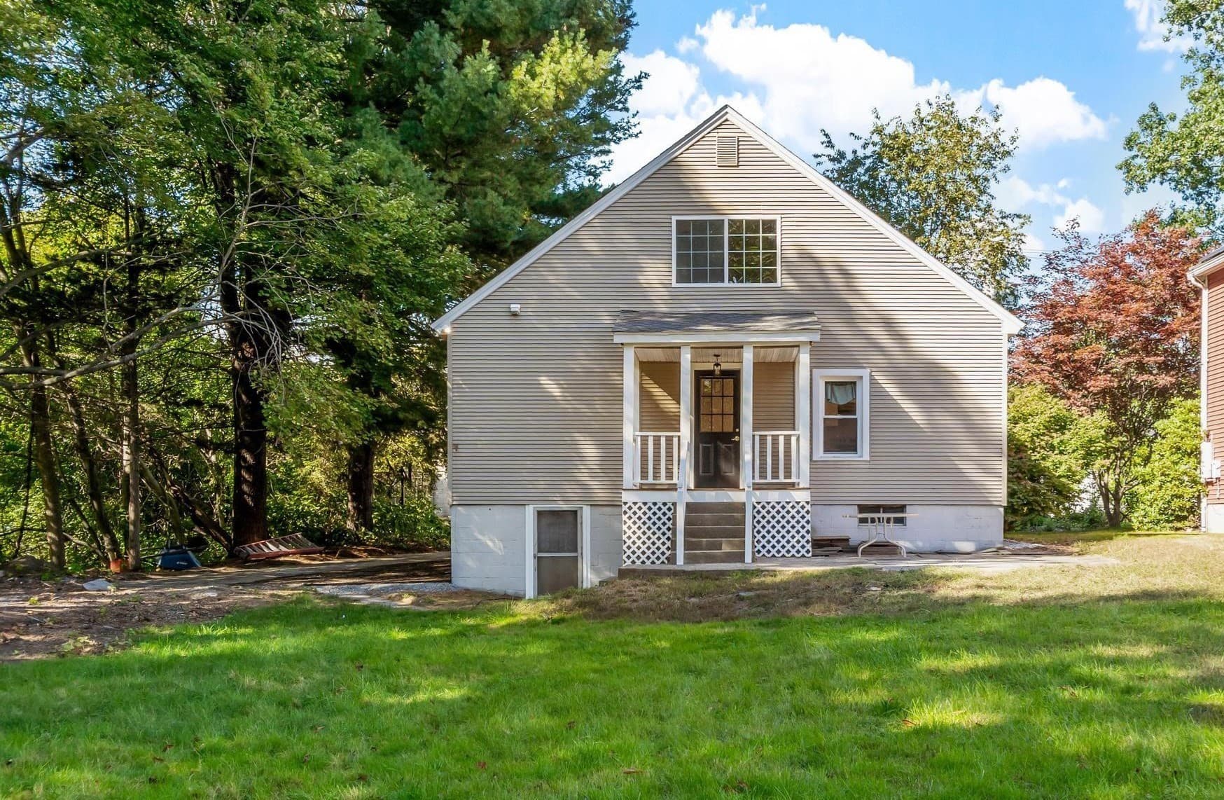 Single Family Residence at 15 Arcadia St, Grafton MA 01560, Grafton, photo 3 of 27