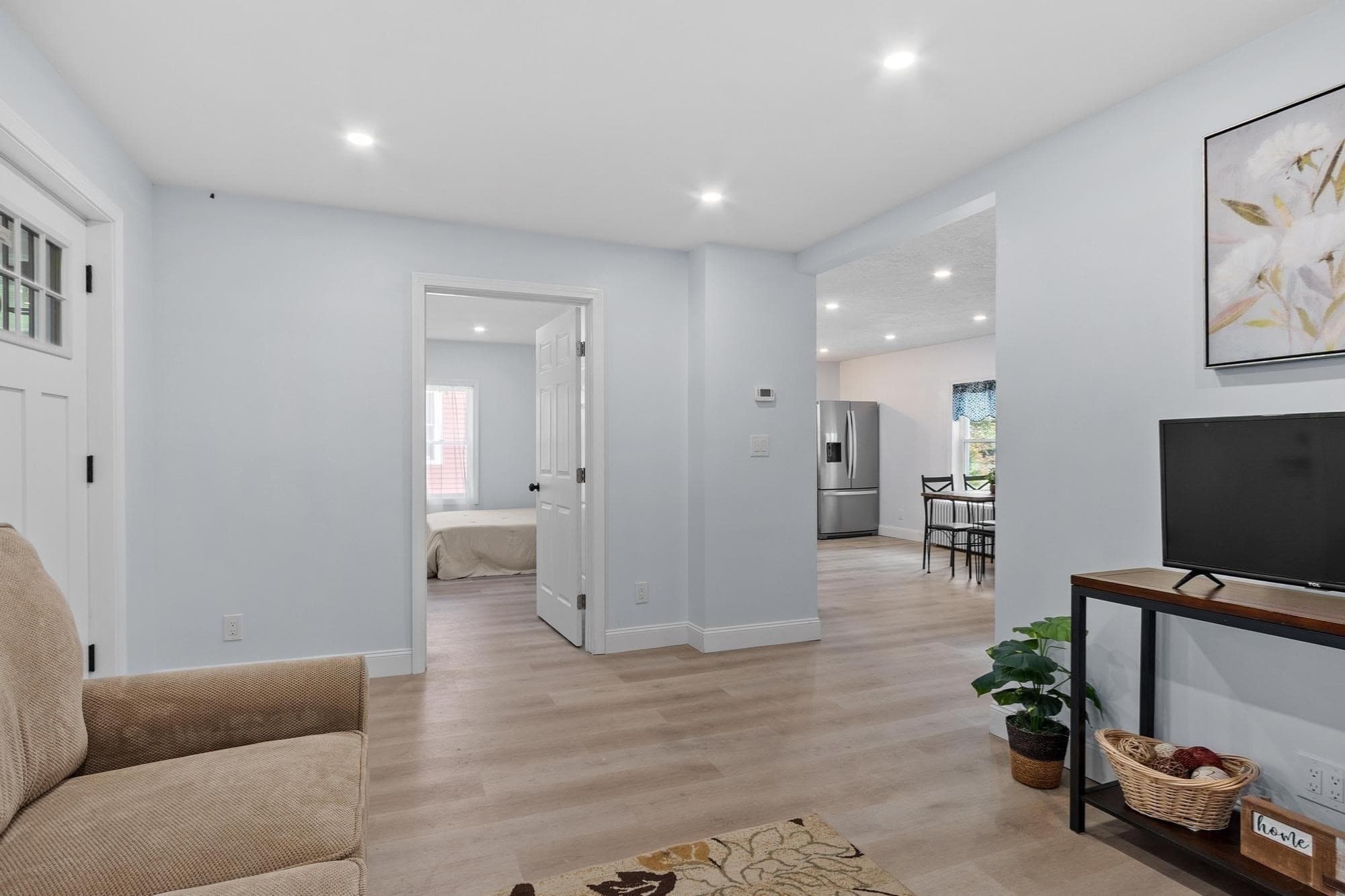 Single Family Residence at 15 Arcadia St, Grafton MA 01560, Grafton, photo 10 of 27