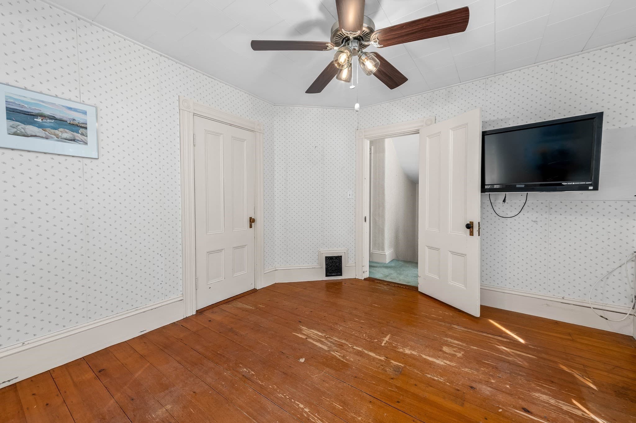 Single Family Residence at 17 Tudor Terrace, Newton MA 02466, Newton, photo 18 of 29