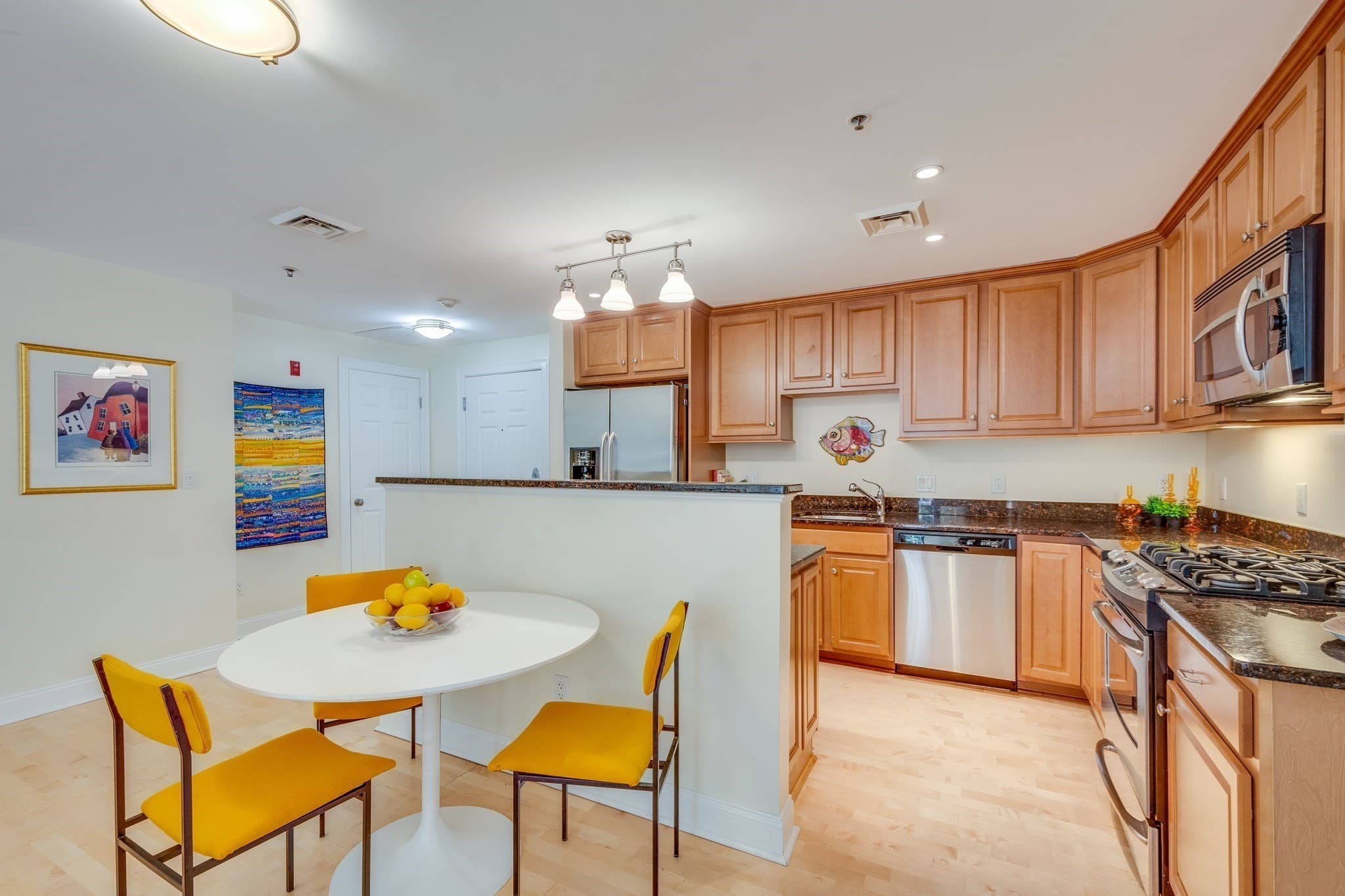 Condominium at 95 Conant Street # 302, Concord MA 01742, Concord, photo 6 of 28