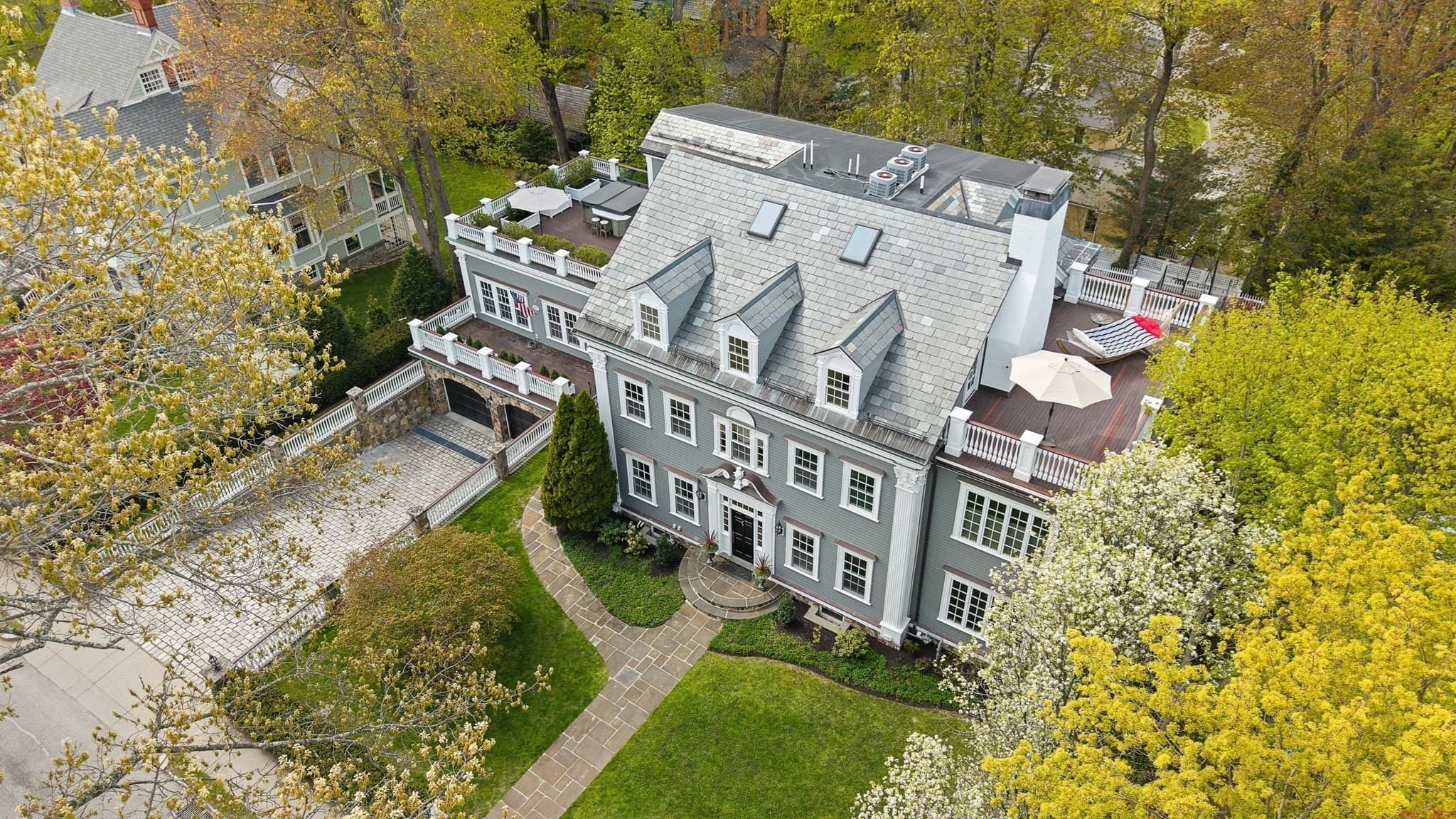 95 Temple St, Newton MA 02465