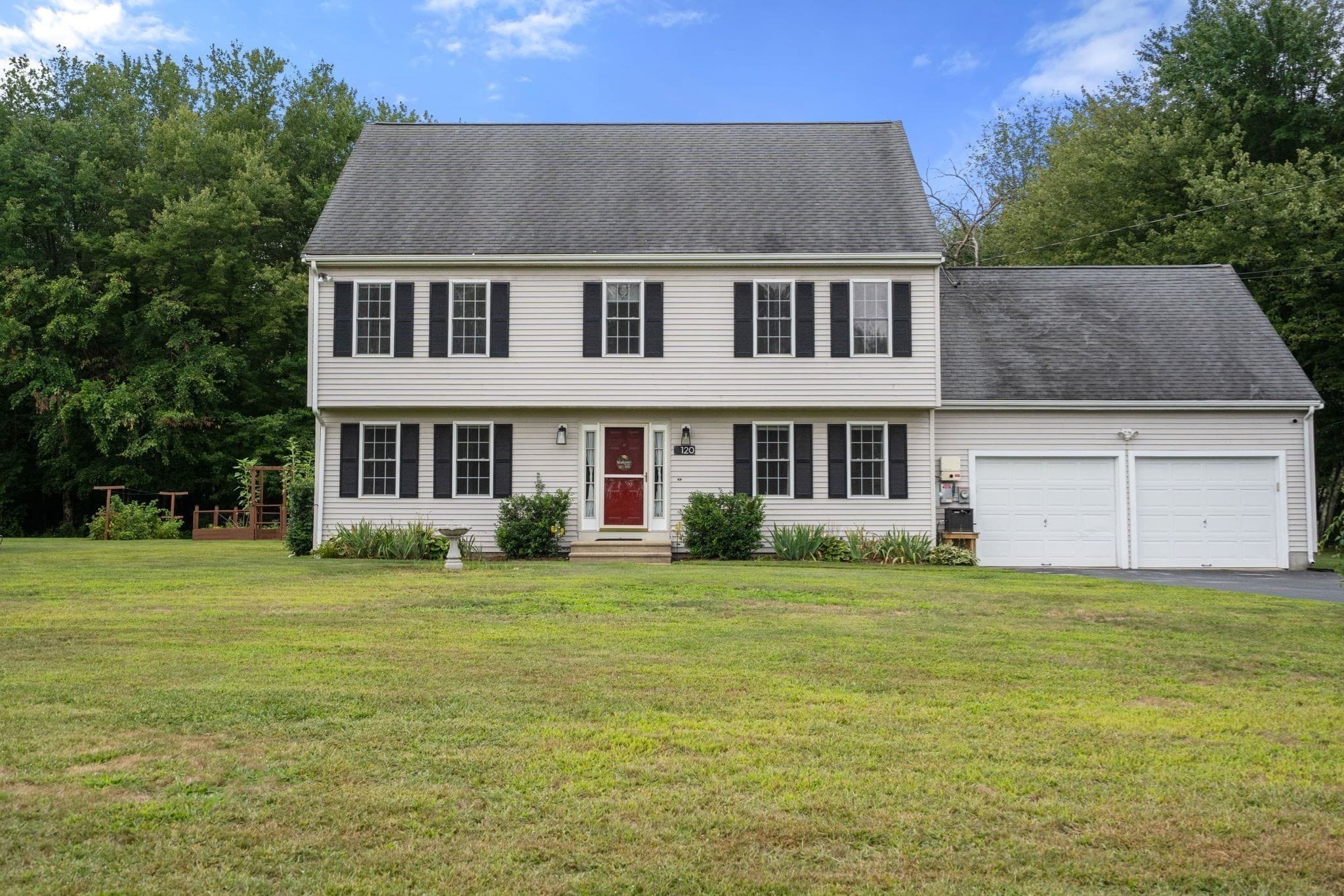Single Family Residence at 120 North Ave, Mendon MA 01756, Mendon, photo 2 of 40