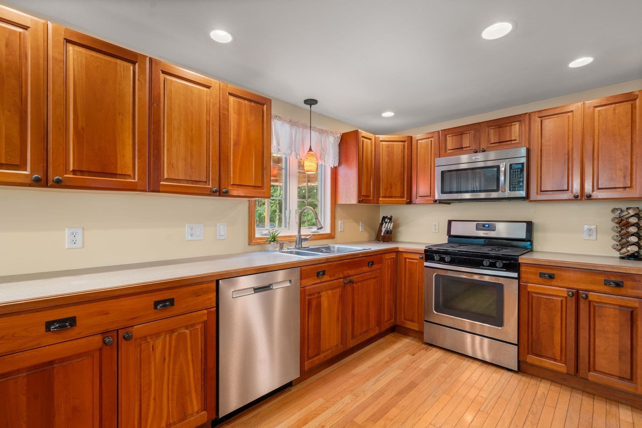 Single Family Residence at 120 North Ave, Mendon MA 01756, Mendon, photo 13 of 40