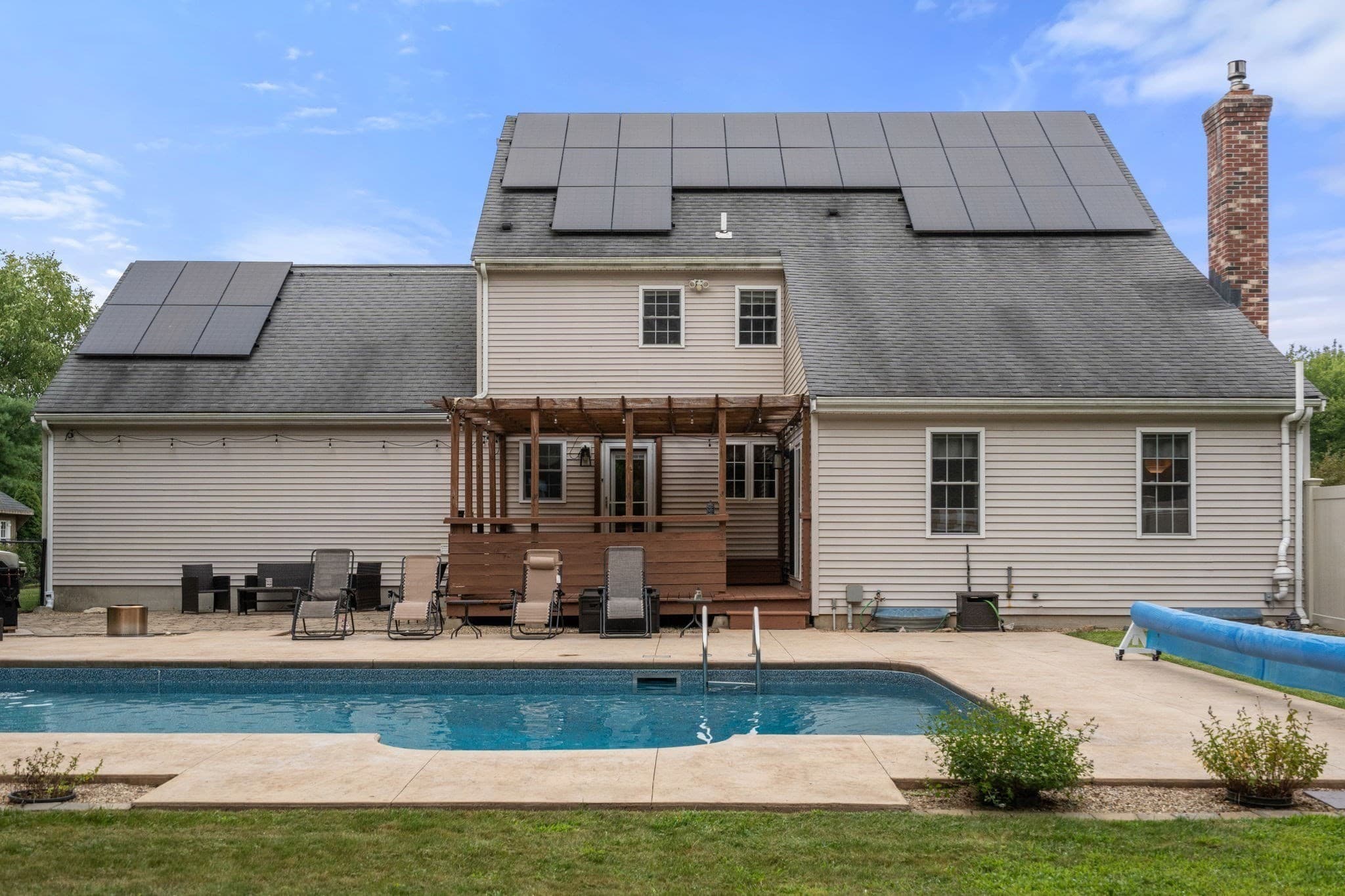 Single Family Residence at 120 North Ave, Mendon MA 01756, Mendon, photo 3 of 40