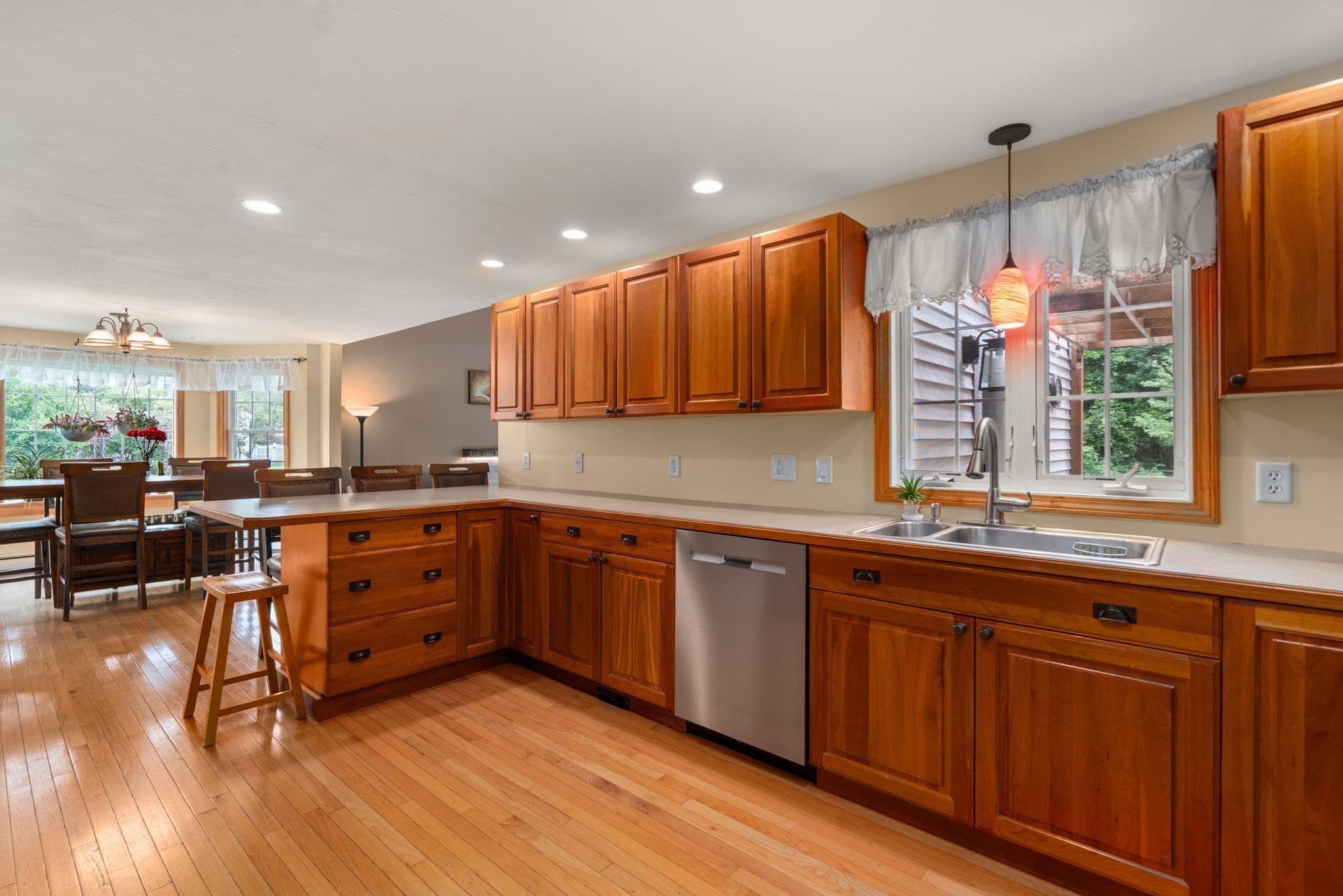 Single Family Residence at 120 North Ave, Mendon MA 01756, Mendon, photo 10 of 40
