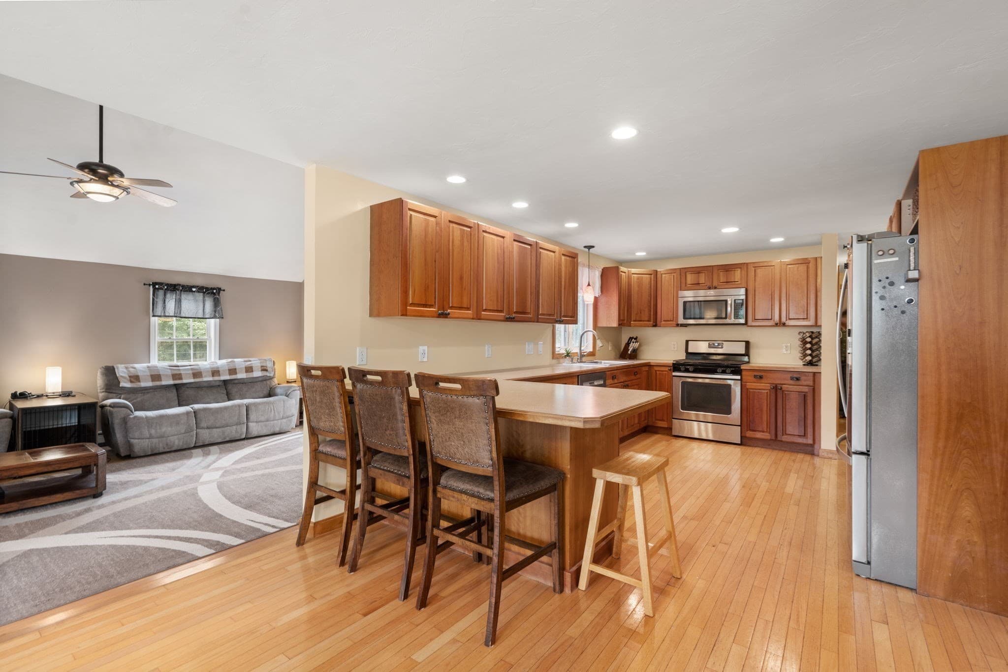 Single Family Residence at 120 North Ave, Mendon MA 01756, Mendon, photo 8 of 40