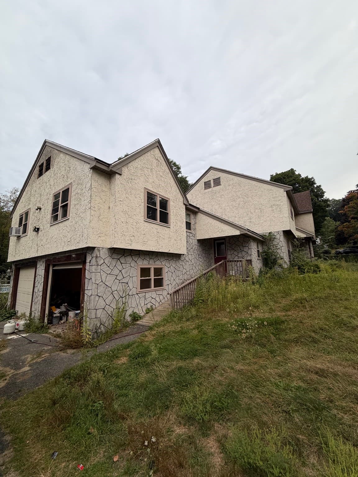 Multi Family at 10 Patricia Ann Drive, Haverhill MA 01830, Haverhill, photo 2 of 8