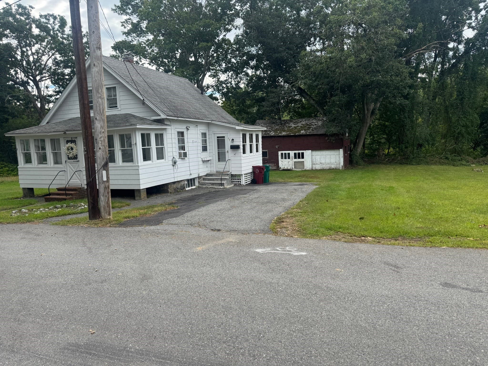 Single Family Residence at 47 Pemberton St, Lowell MA 01850, Lowell, photo 3 of 13