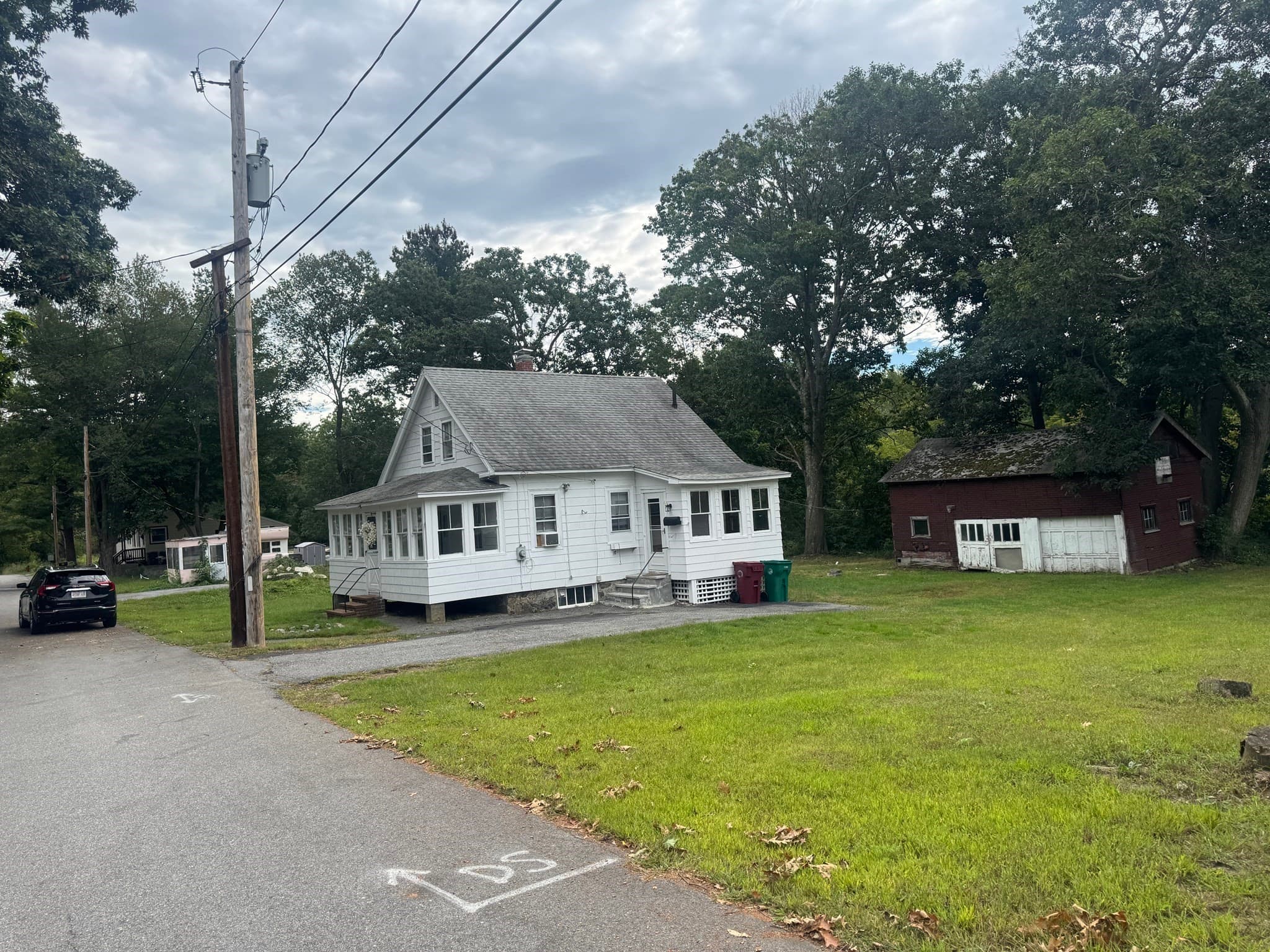 47 Pemberton St, Lowell MA 01850