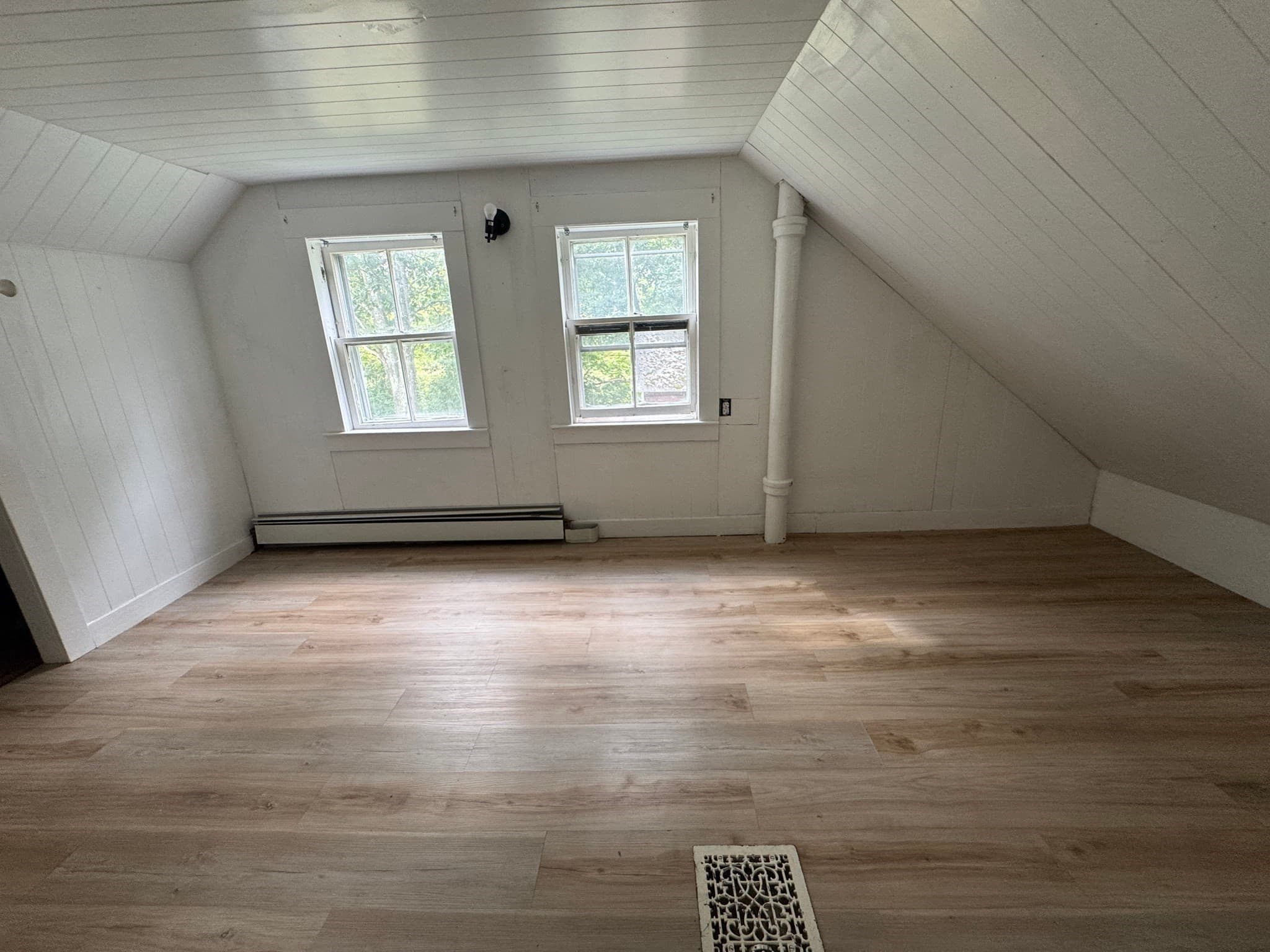 Single Family Residence at 47 Pemberton St, Lowell MA 01850, Lowell, photo 10 of 13