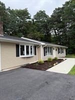 443 Cross Rd, Dartmouth MA 02747
