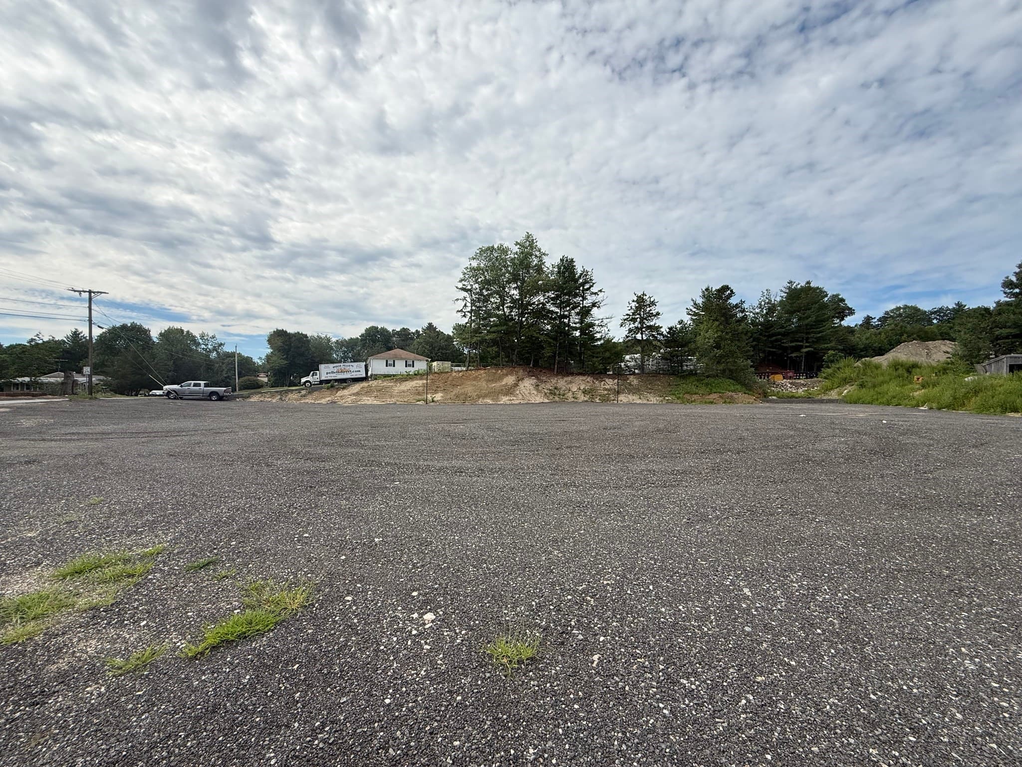 Commercial at 685 Quaker Hwy, Uxbridge MA 01569, Uxbridge, photo 3 of 7