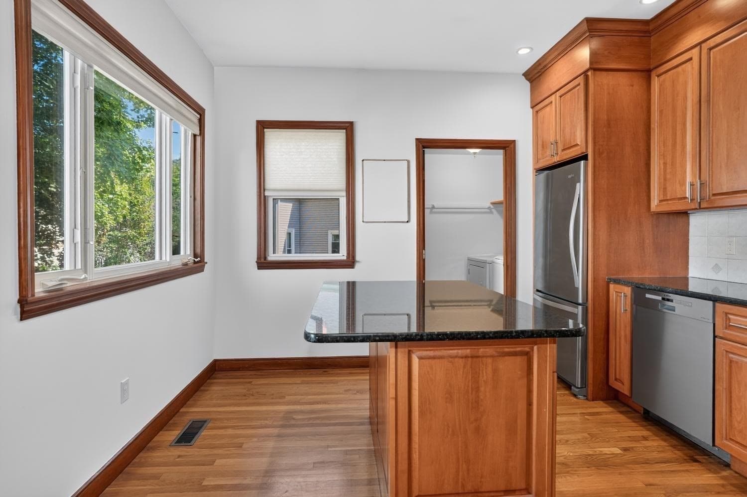 Condominium at 9 Ash St # 1, Belmont MA 02478, Belmont, photo 7 of 27