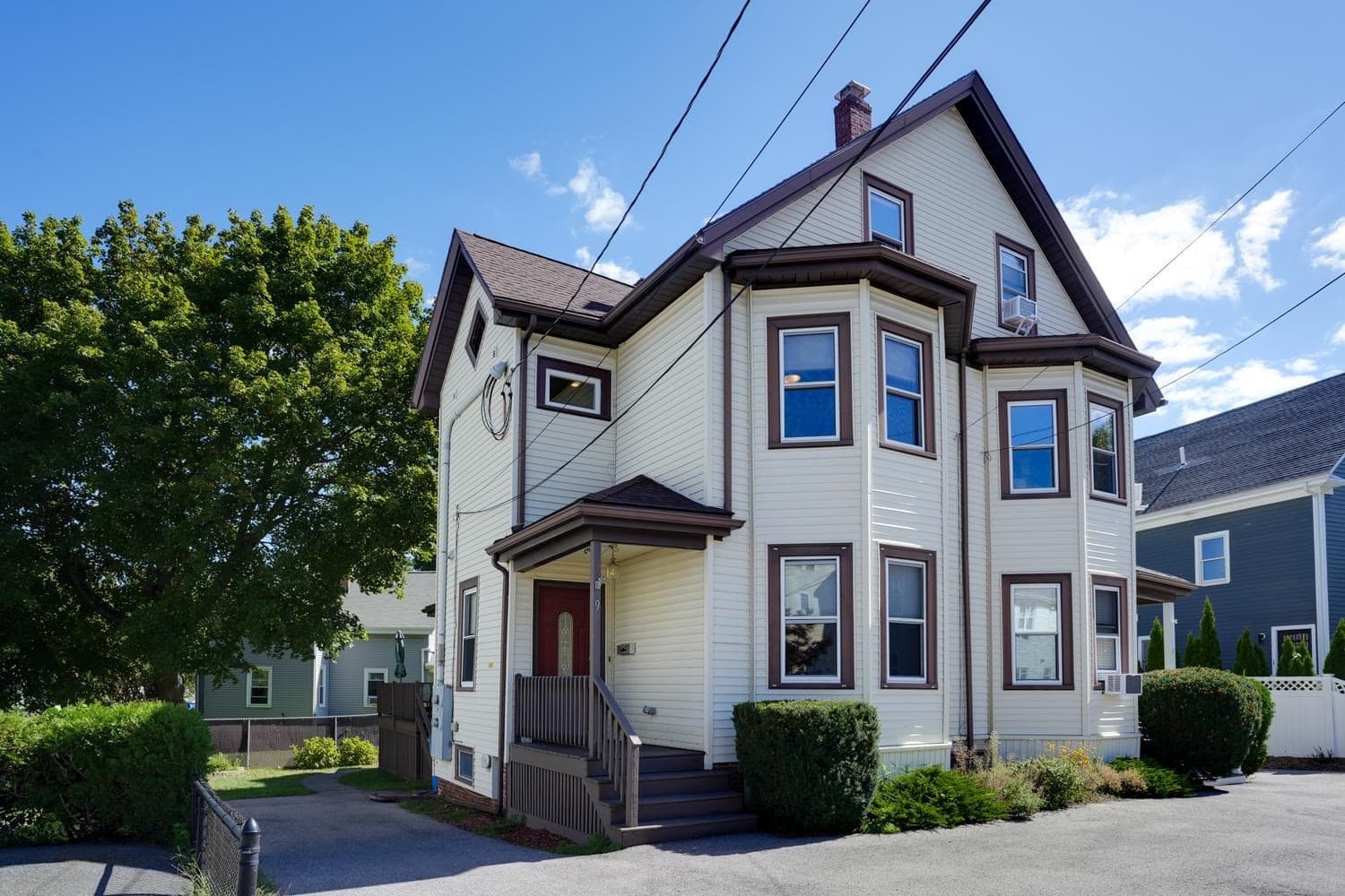 9 Ash St # 1, Belmont MA 02478