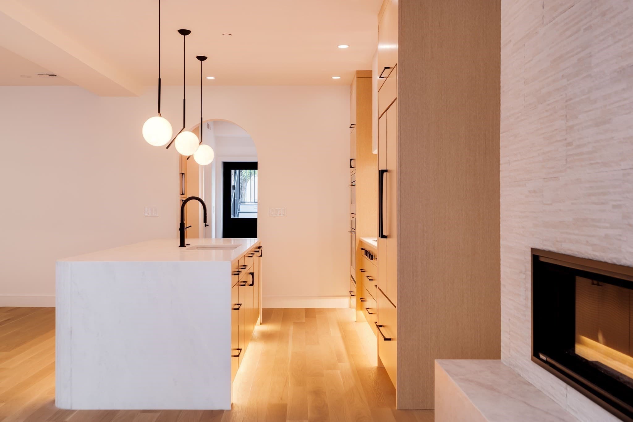 Condominium at 79 Park St # 2, Brookline MA 02446, Brookline, photo 3 of 20
