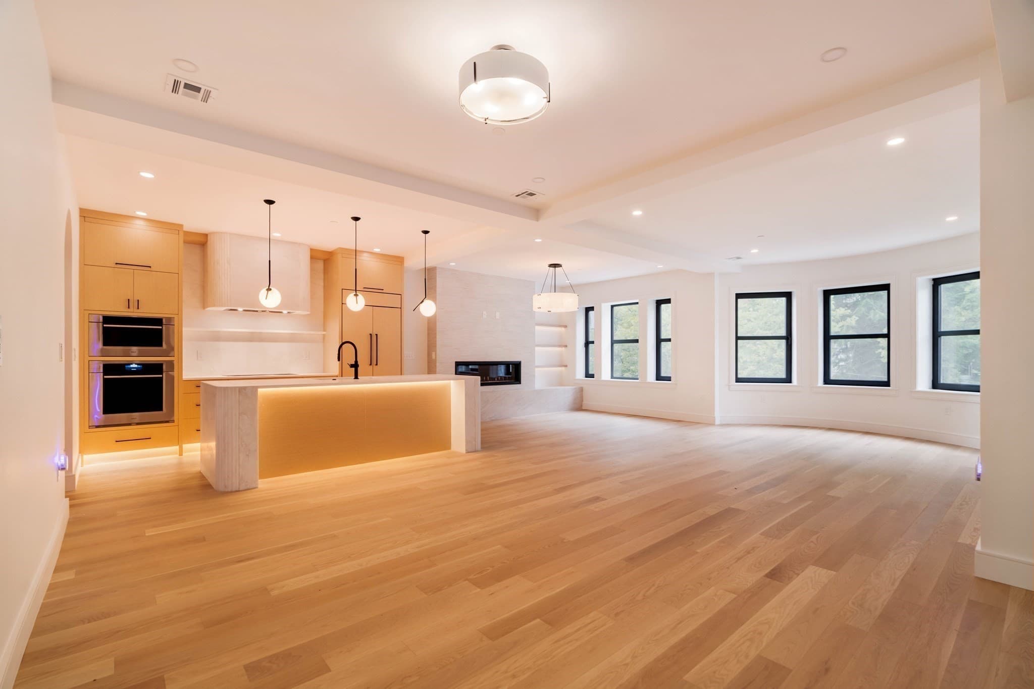 Condominium at 79 Park St # 2, Brookline MA 02446, Brookline, photo 8 of 20