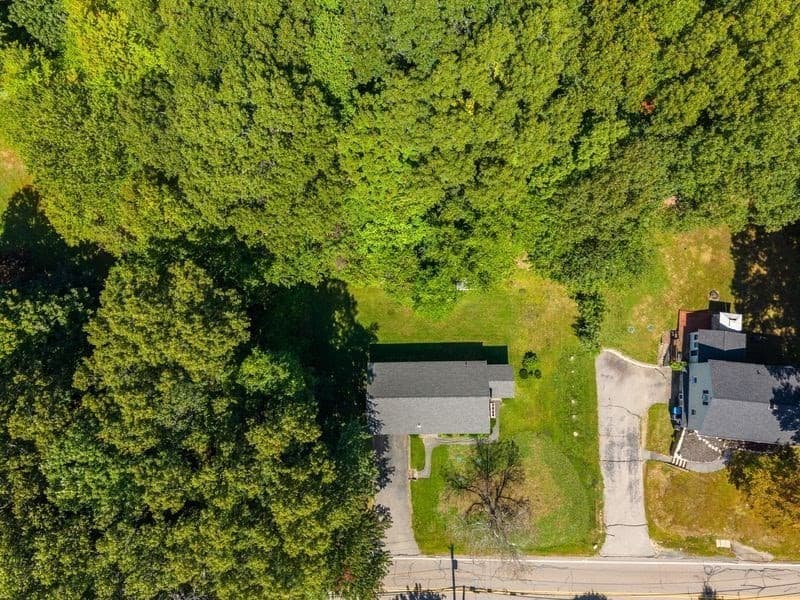 Single Family Residence at 11 Federal Street, Blackstone MA 01504, Blackstone, photo 8 of 32