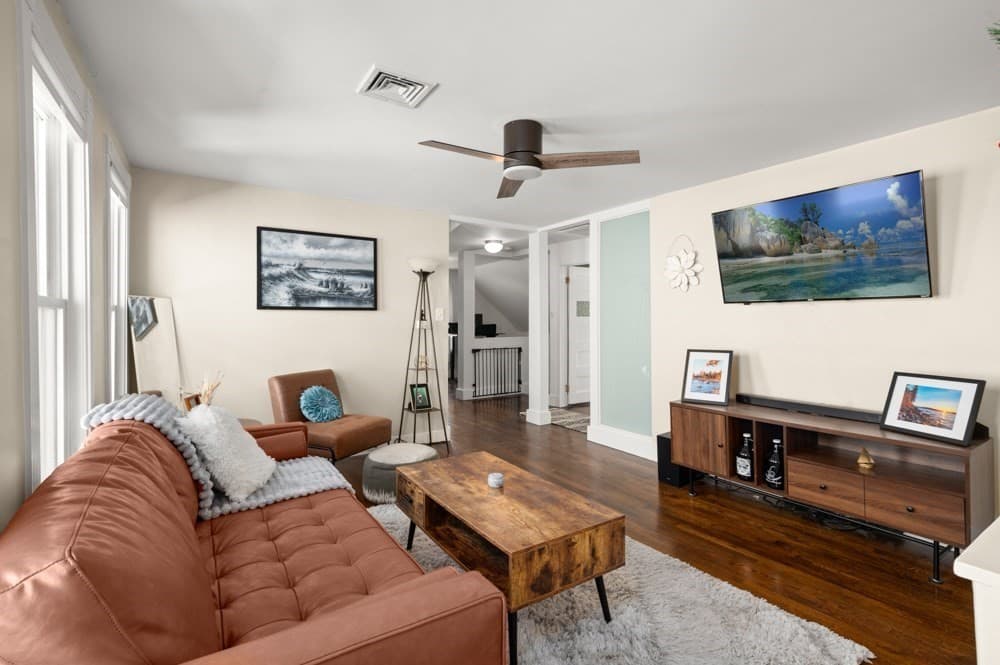 Condominium at 72 Lexington Ave # 3, Somerville MA 02144, Somerville, photo 6 of 32