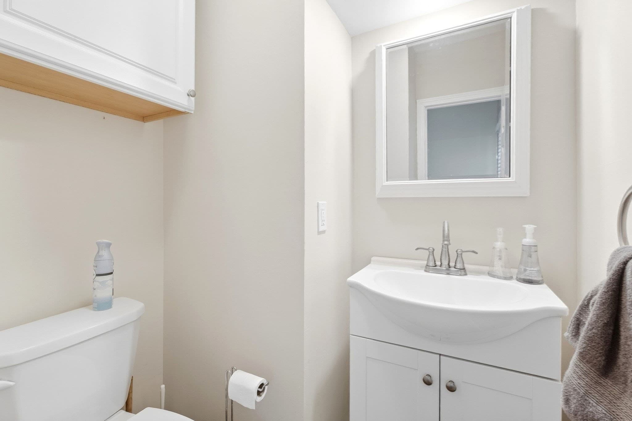 Single Family Residence at 9 Mechanic St, Haverhill MA 01830, Haverhill, photo 26 of 35
