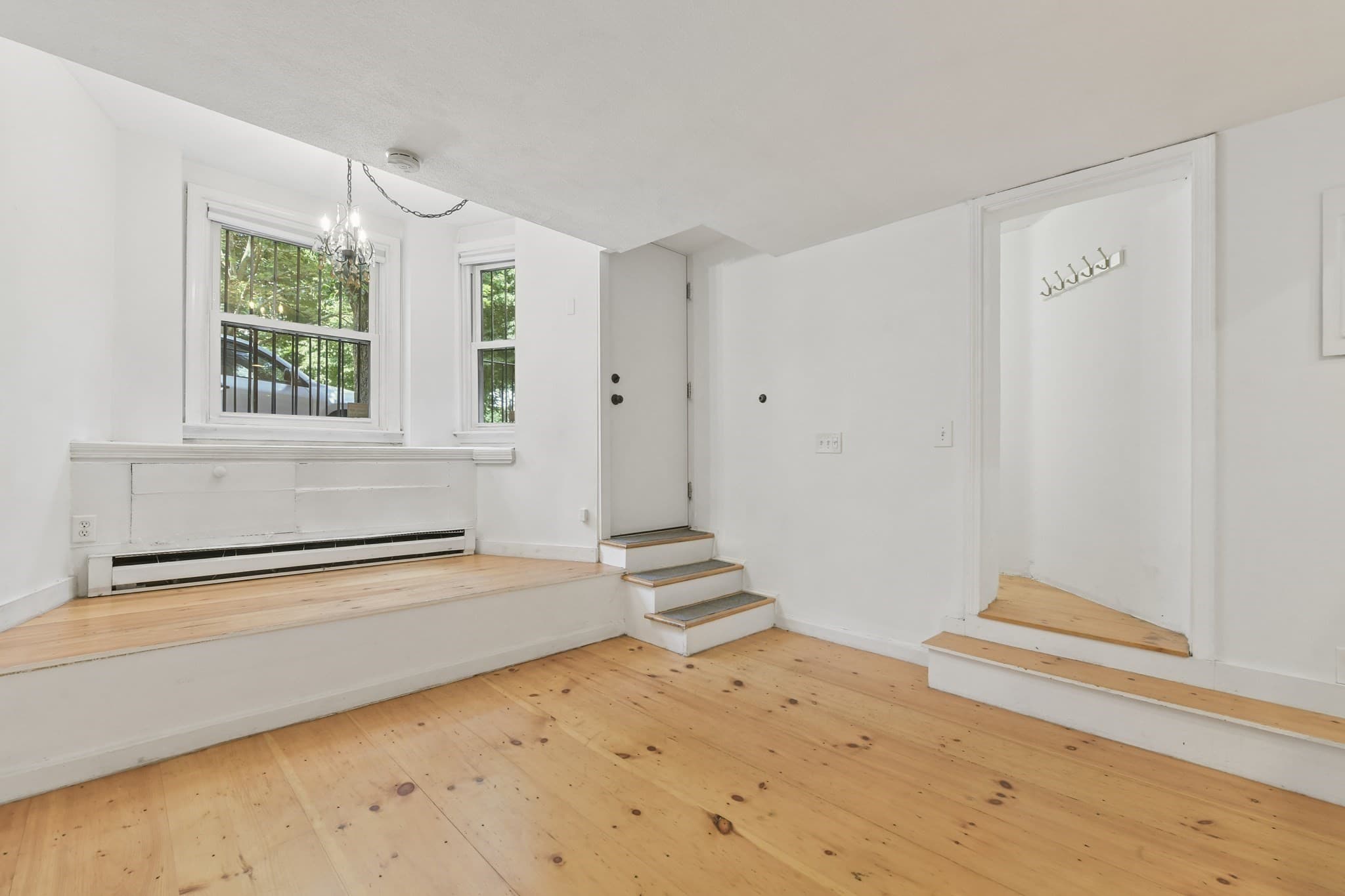 Condominium at 15 Saint George St # A, Boston MA 02118, photo 5 of 20