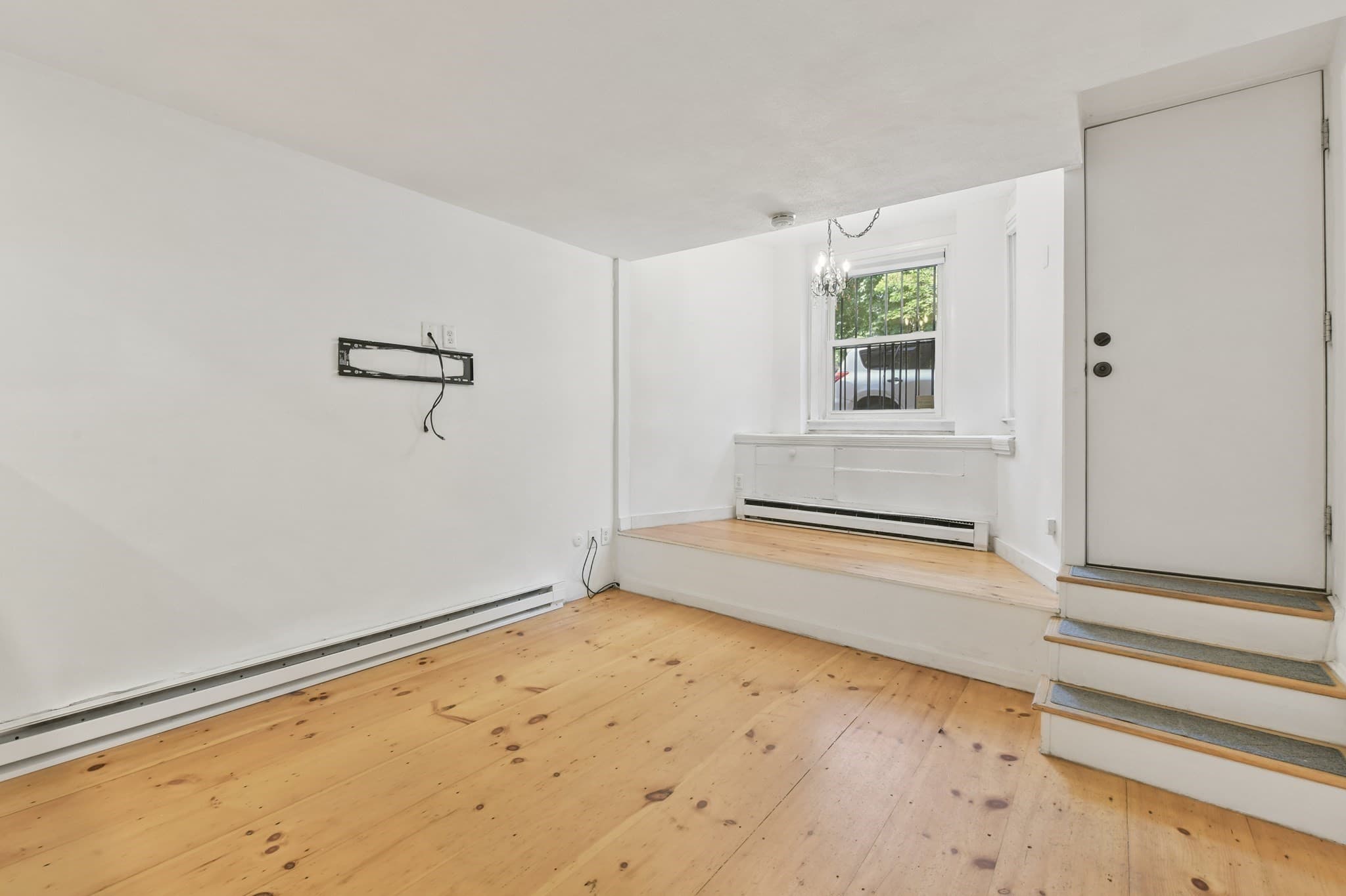 Condominium at 15 Saint George St # A, Boston MA 02118, photo 4 of 20