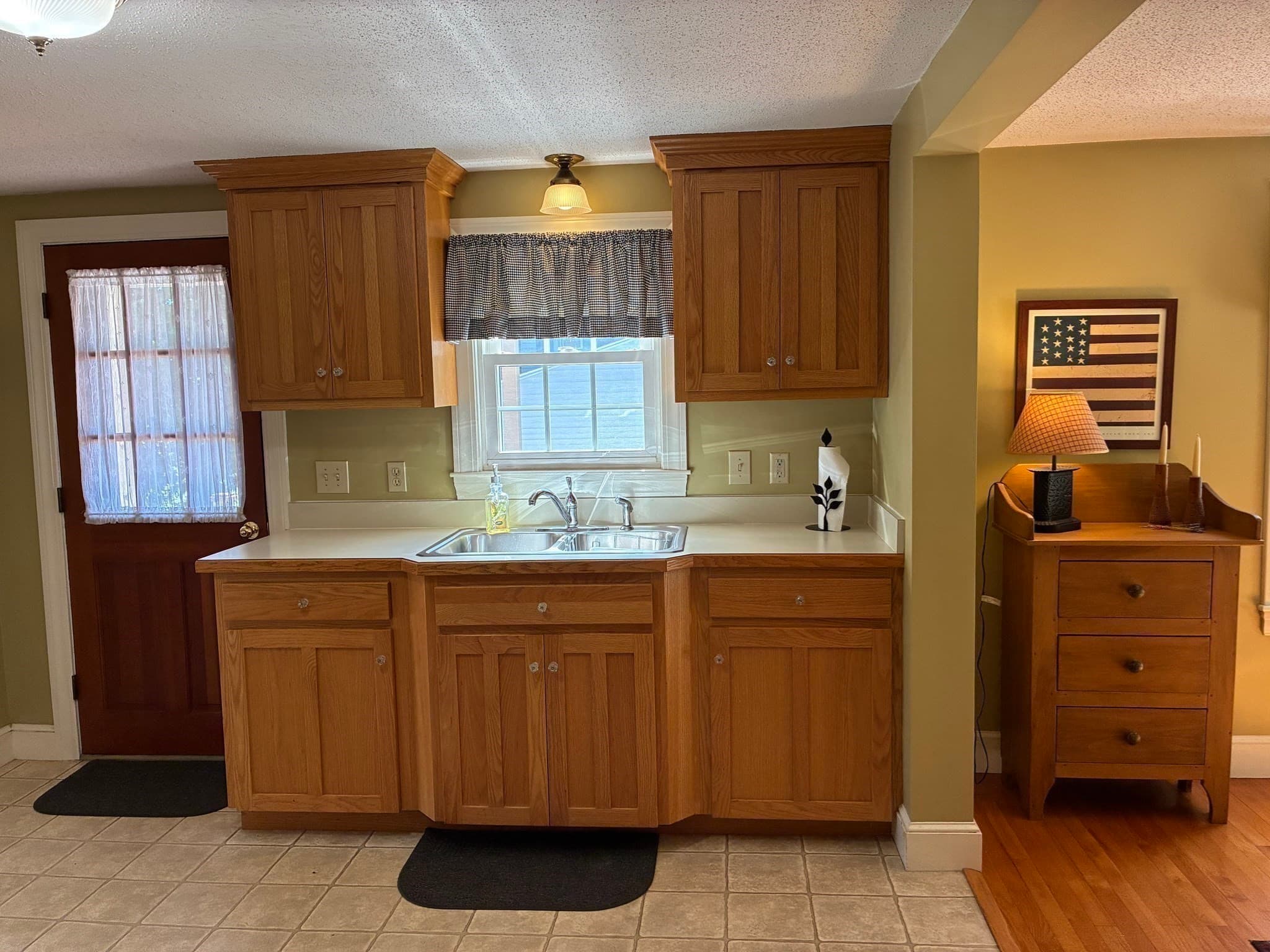 Single Family Residence at 901 Homestead Avenue, Holyoke MA 01040, Holyoke, photo 6 of 25
